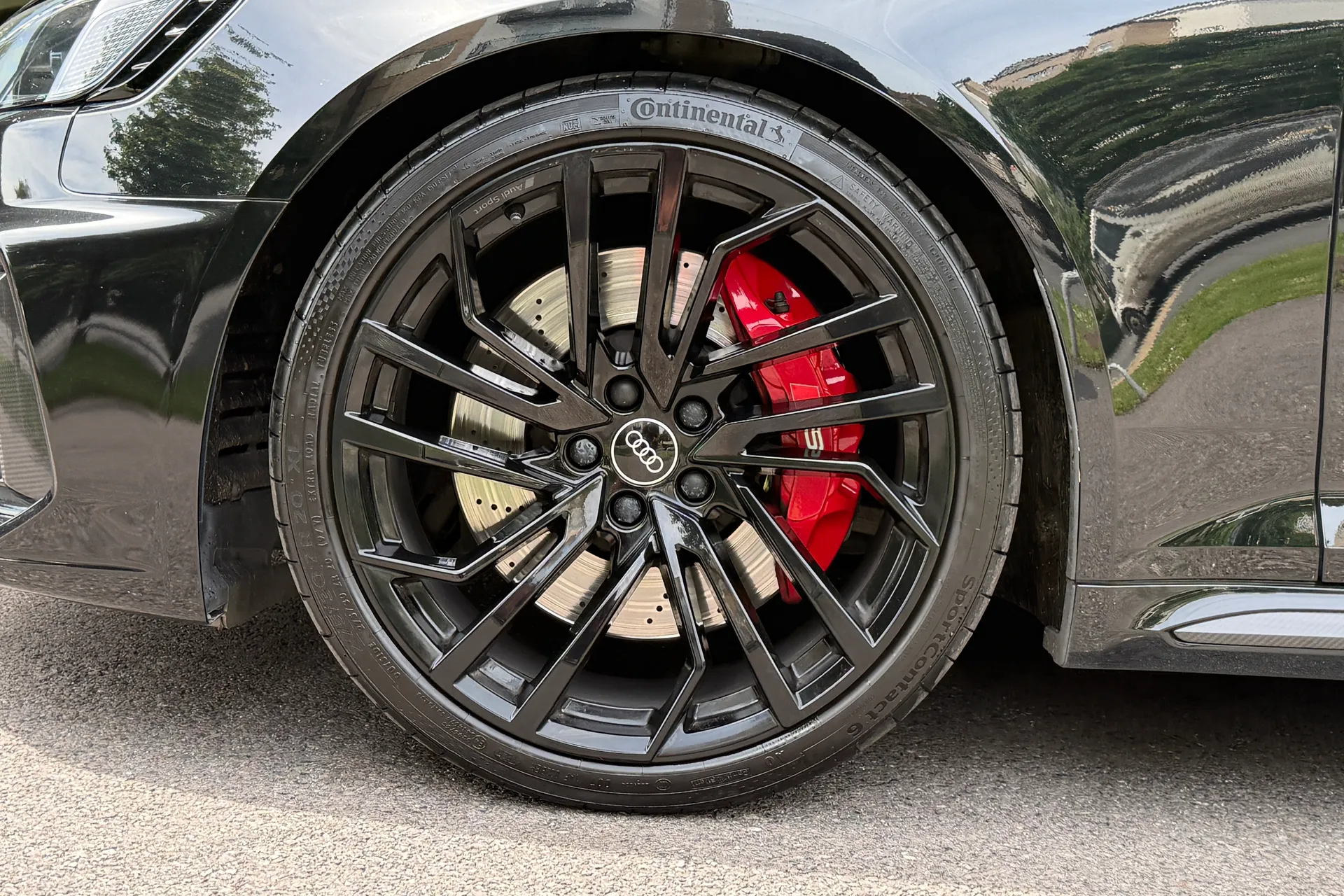 Audi RS4 Avant thumbnail image number 14