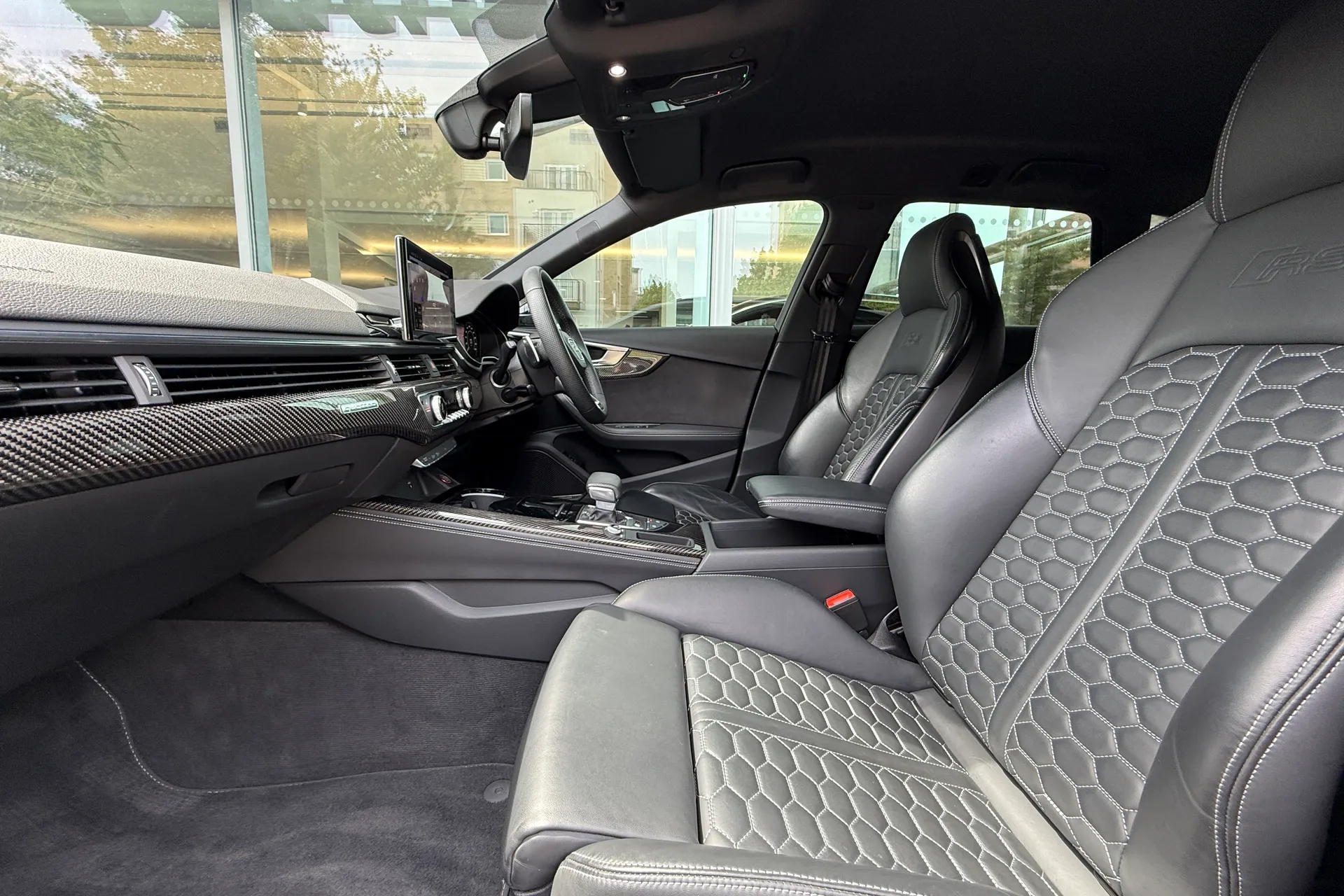 Audi RS4 Avant thumbnail image number 62