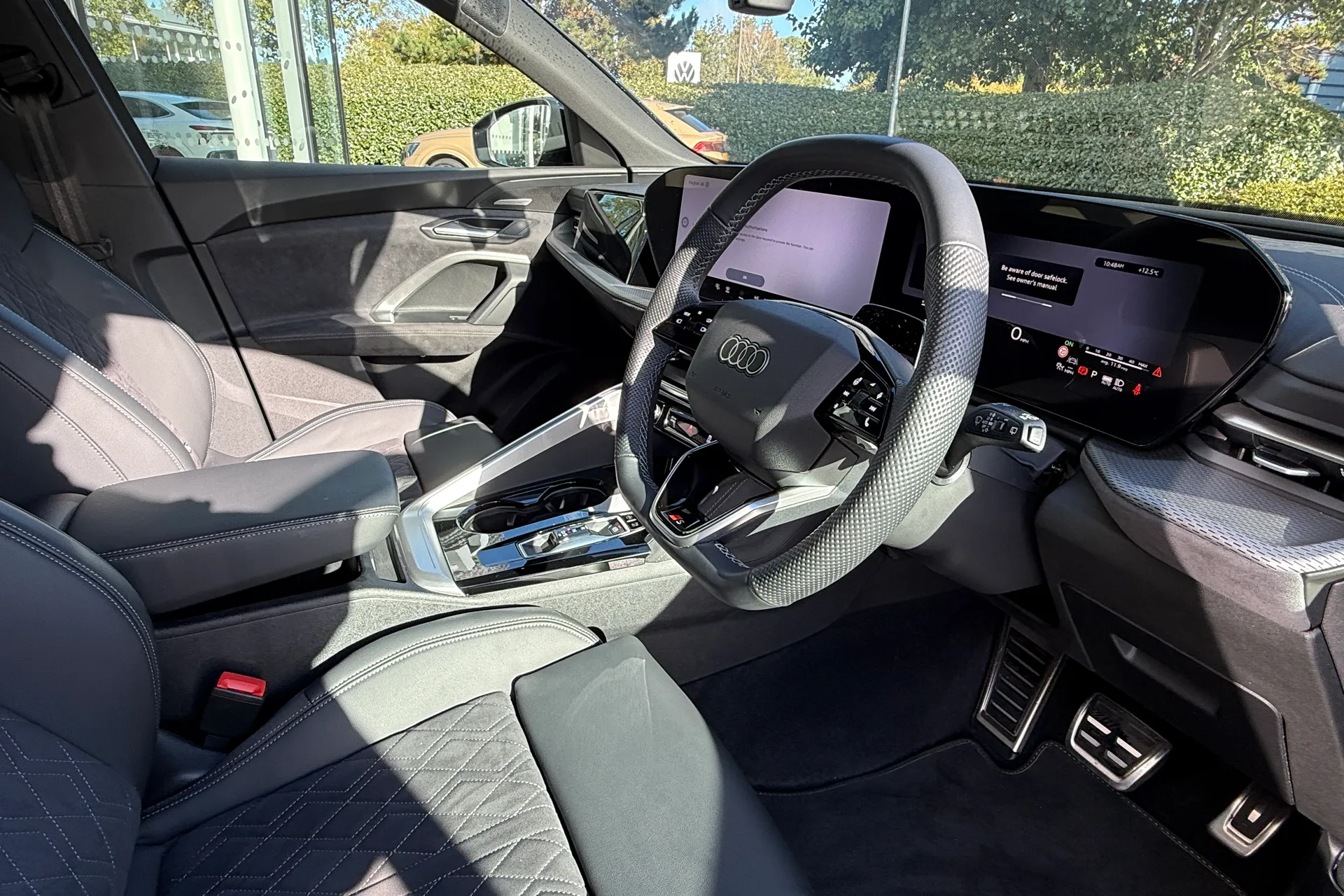 Audi Q5 thumbnail image number 16