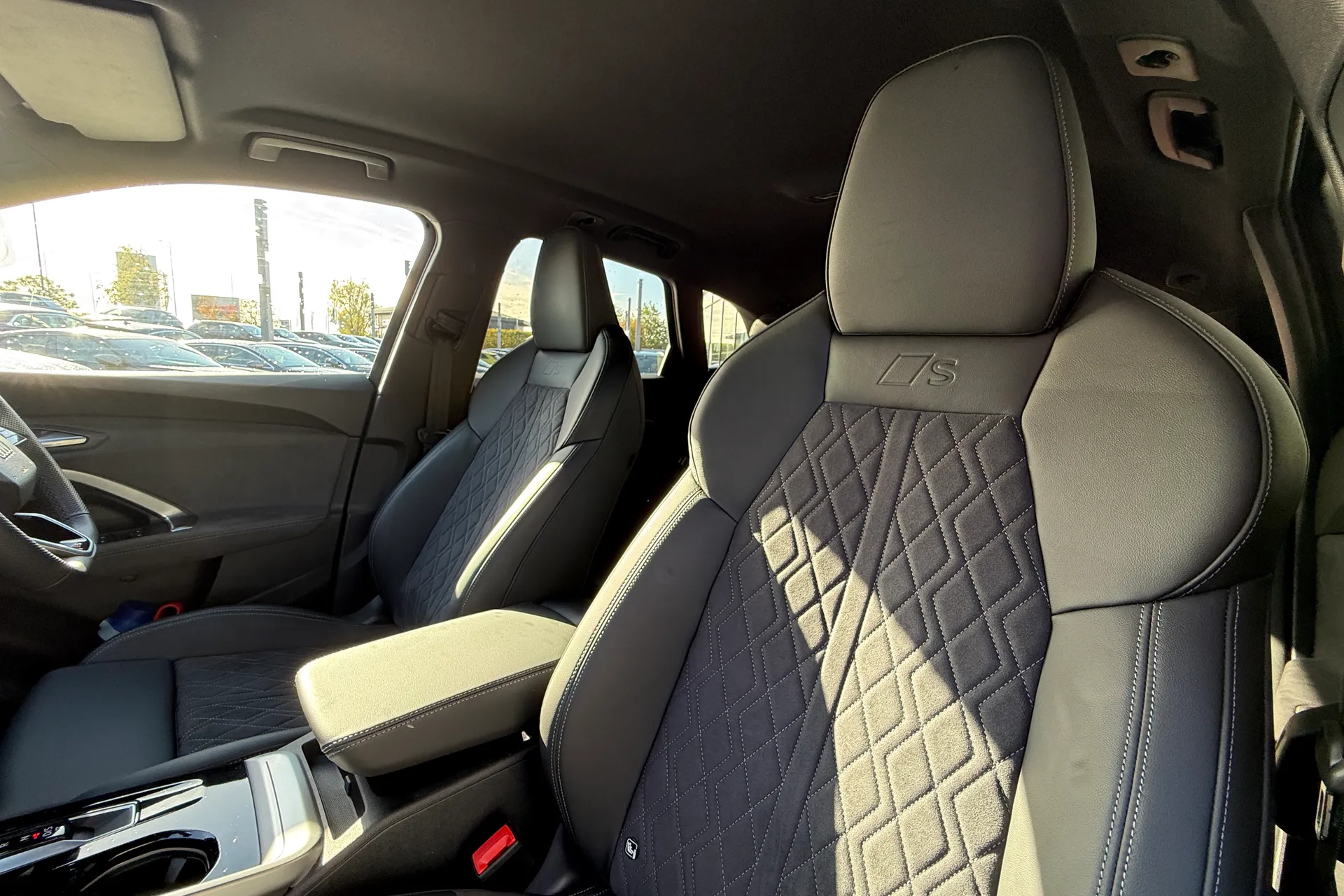 Audi Q5 thumbnail image number 38