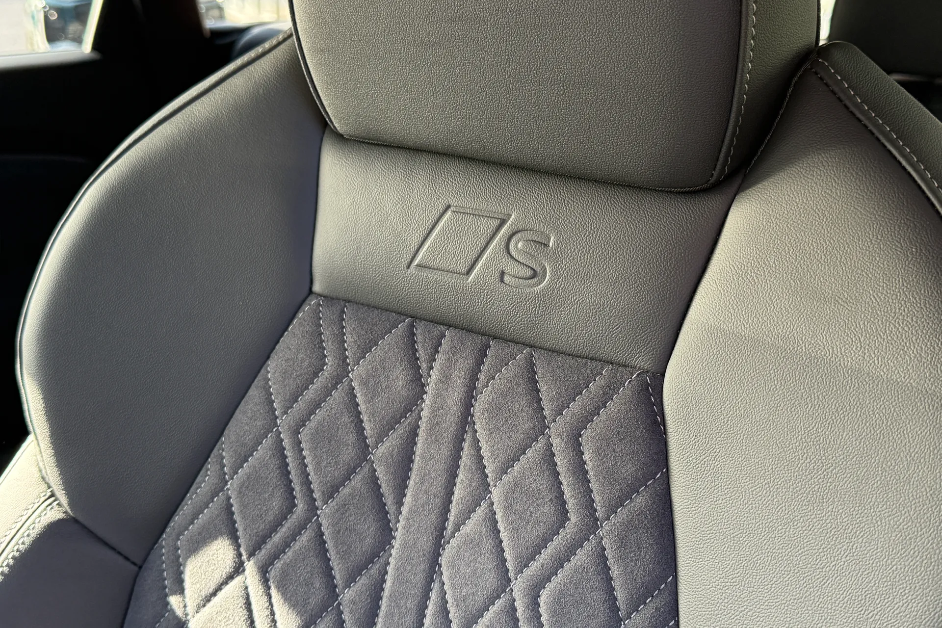 Audi Q5 thumbnail image number 40