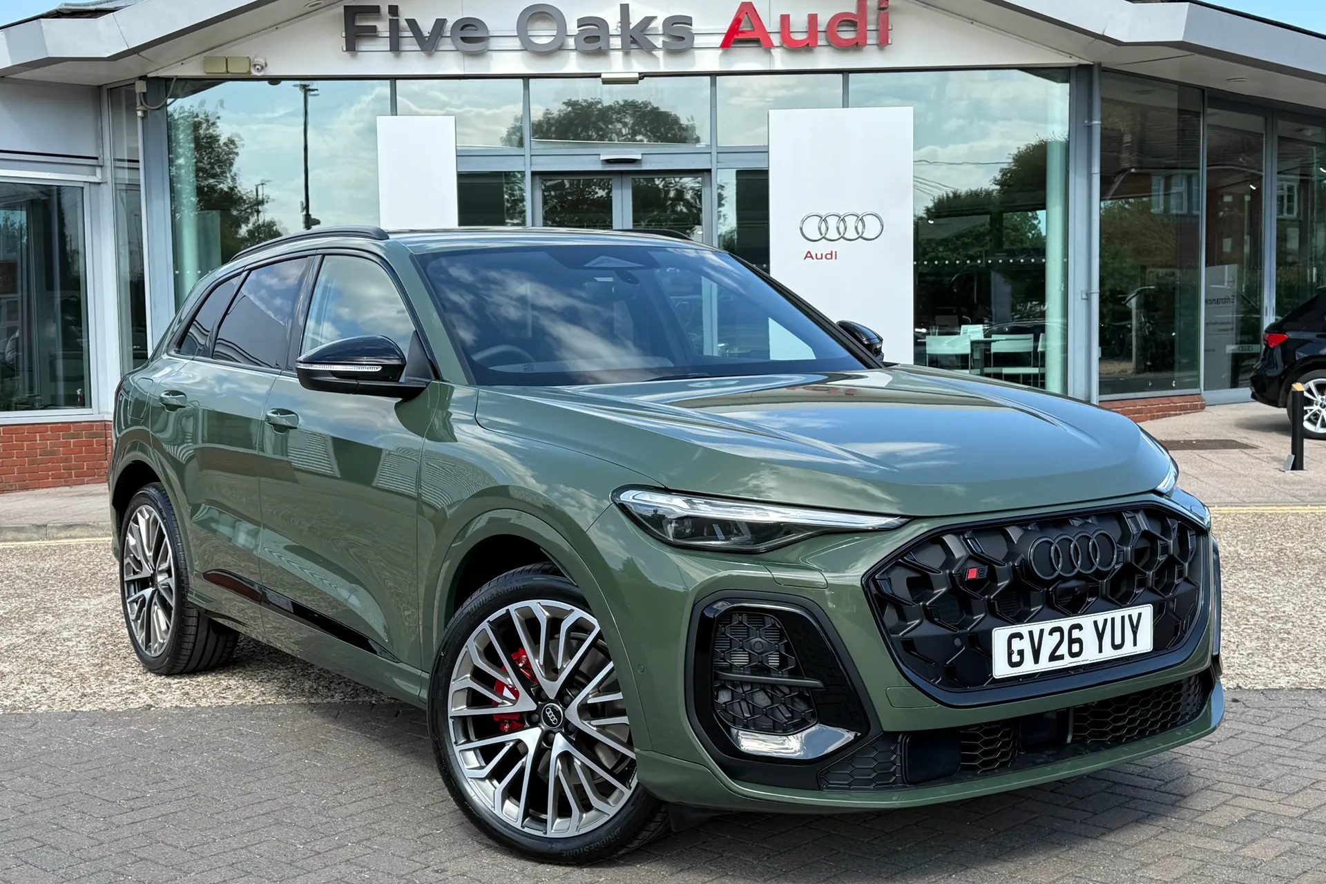 Audi Q5 focused image