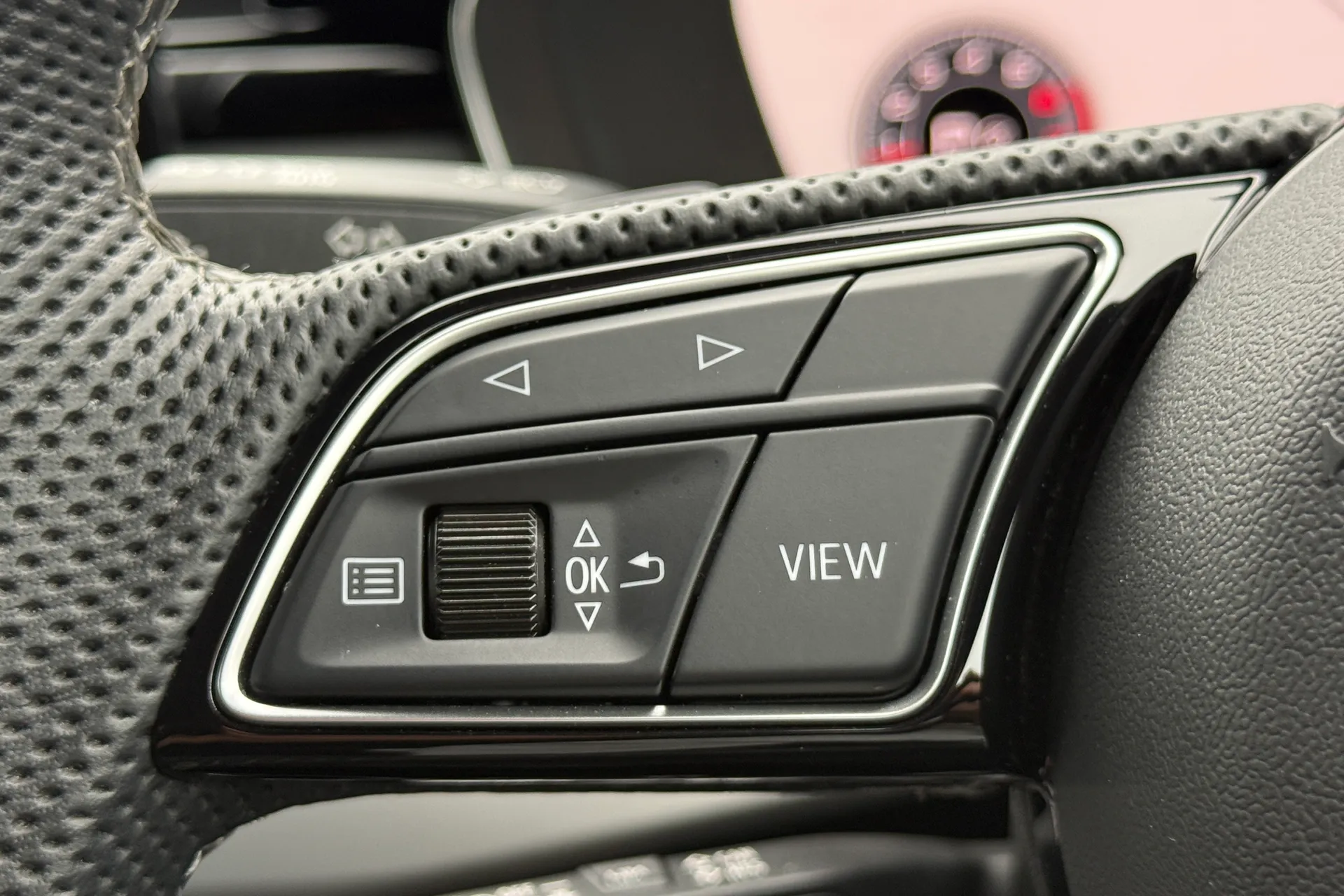 Audi A5 thumbnail image number 25