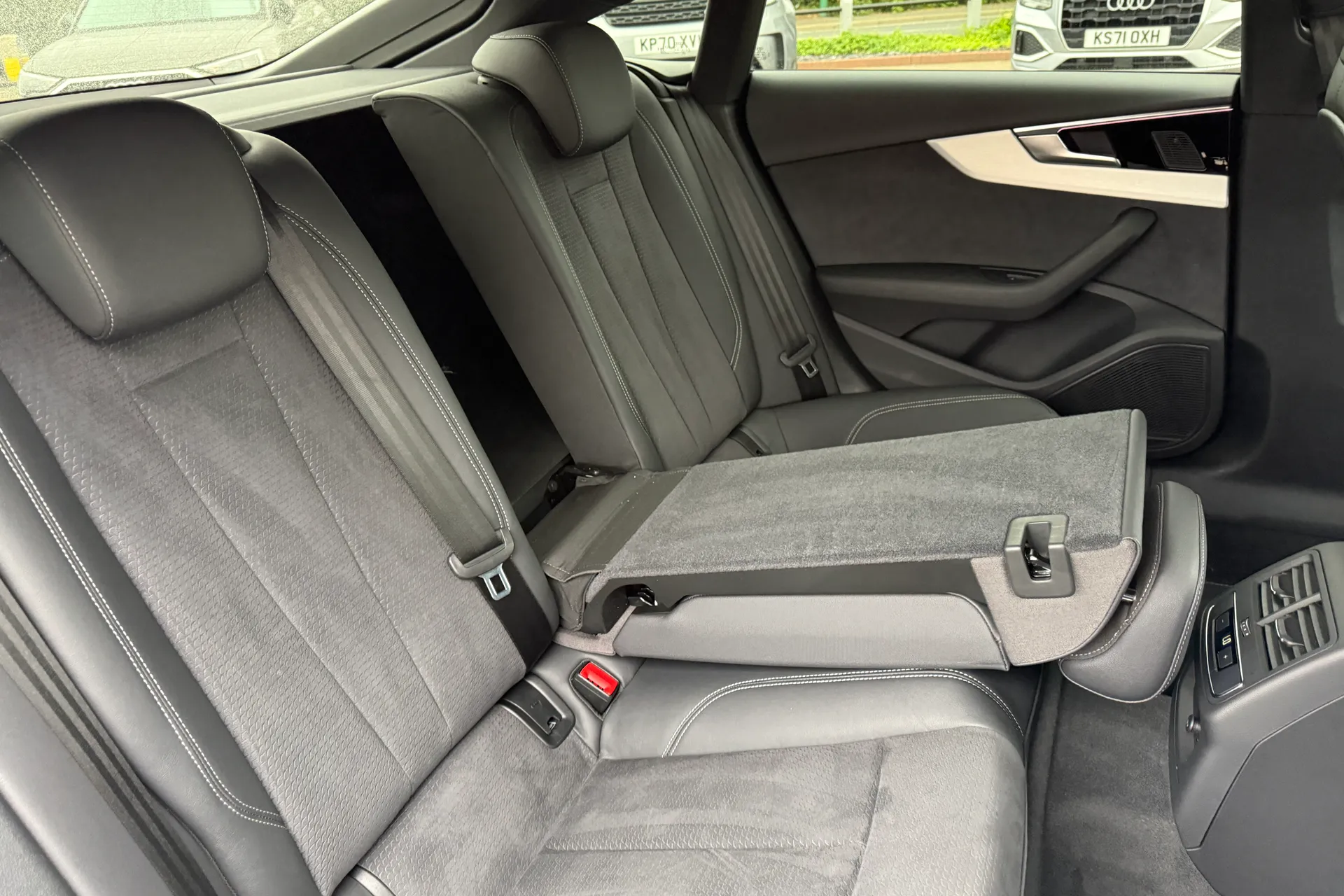 Audi A5 thumbnail image number 49