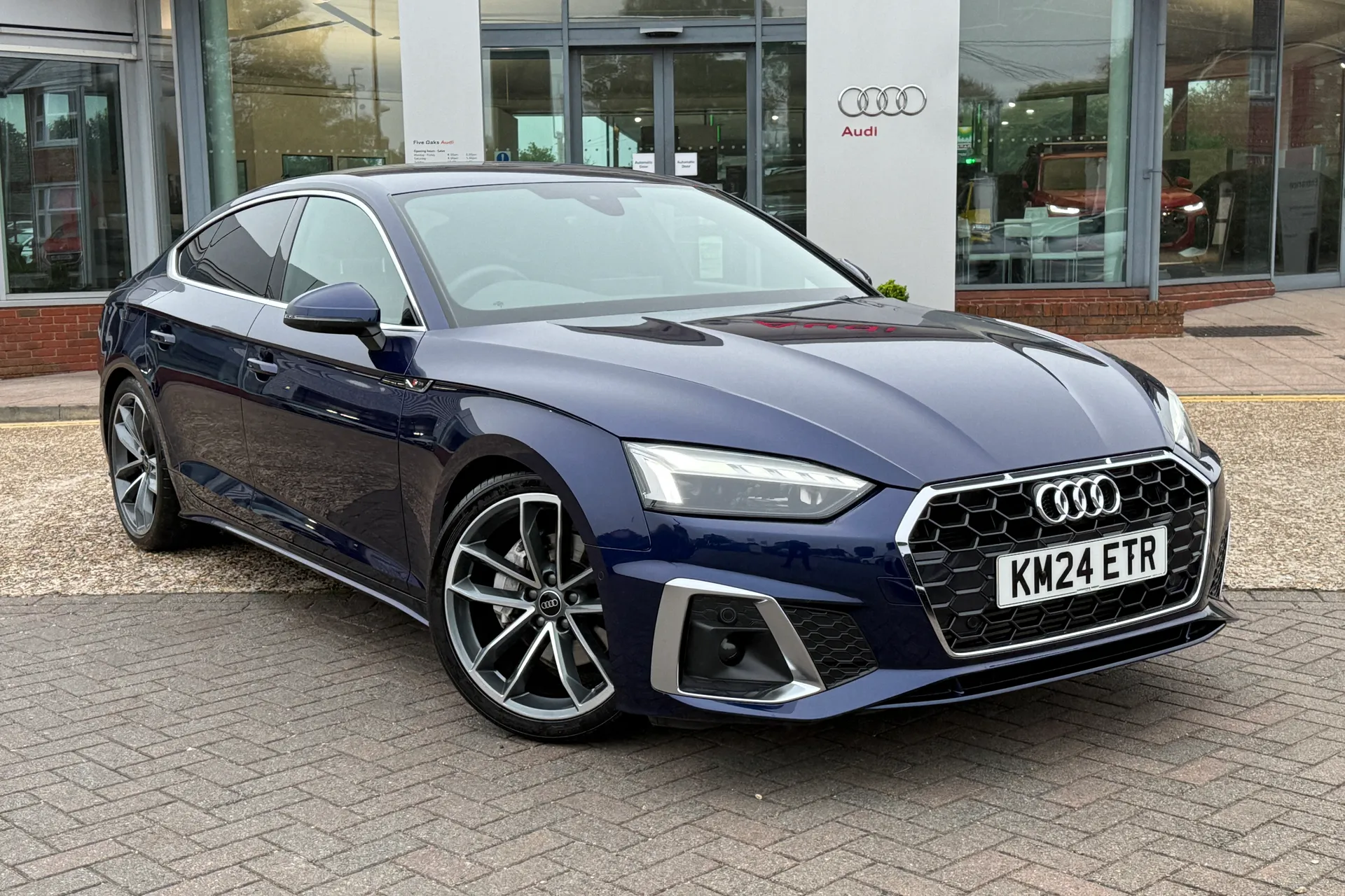 Audi A5 thumbnail image number 28