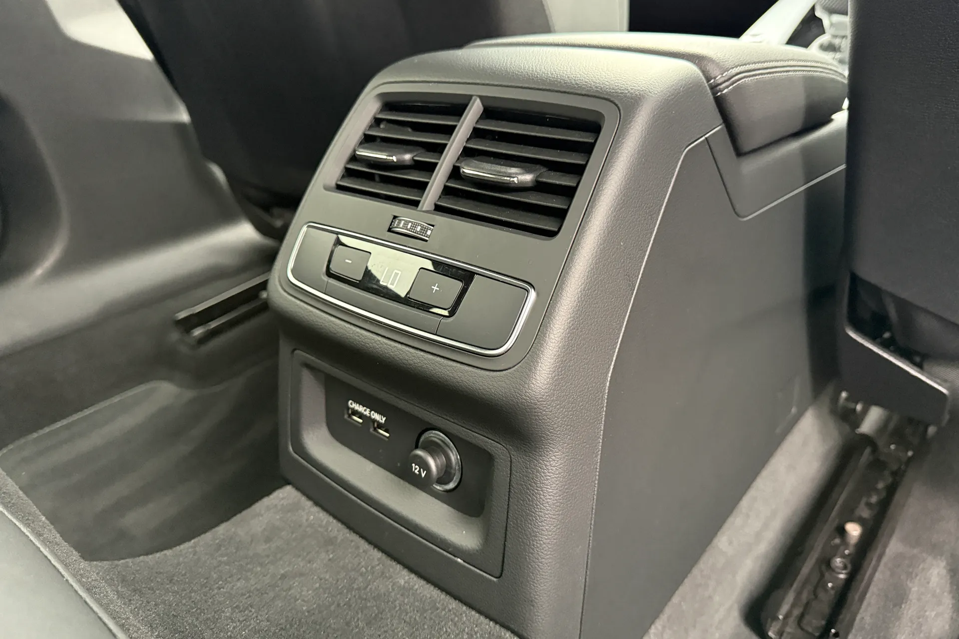 Audi A5 thumbnail image number 50