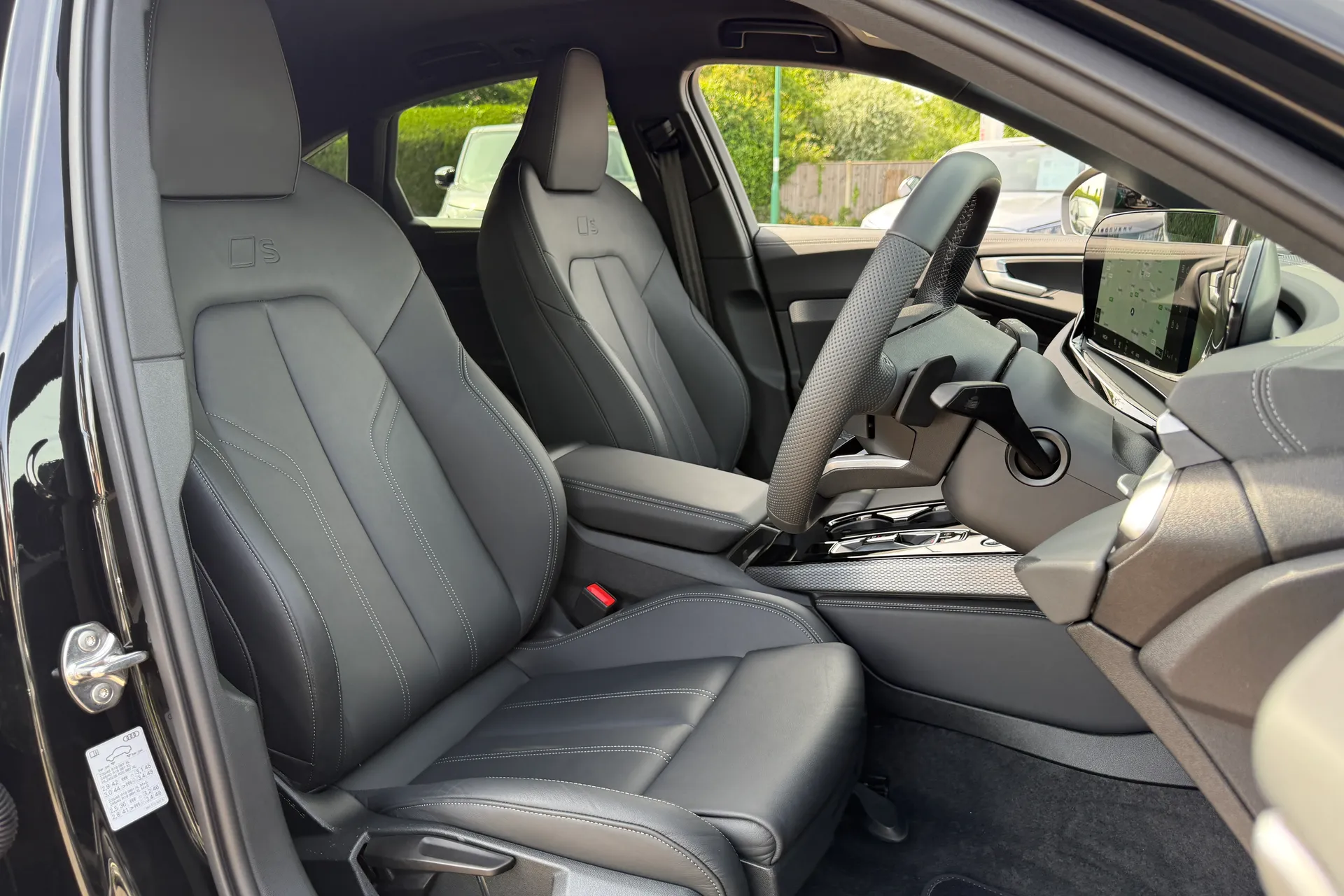 Audi A5 thumbnail image number 30