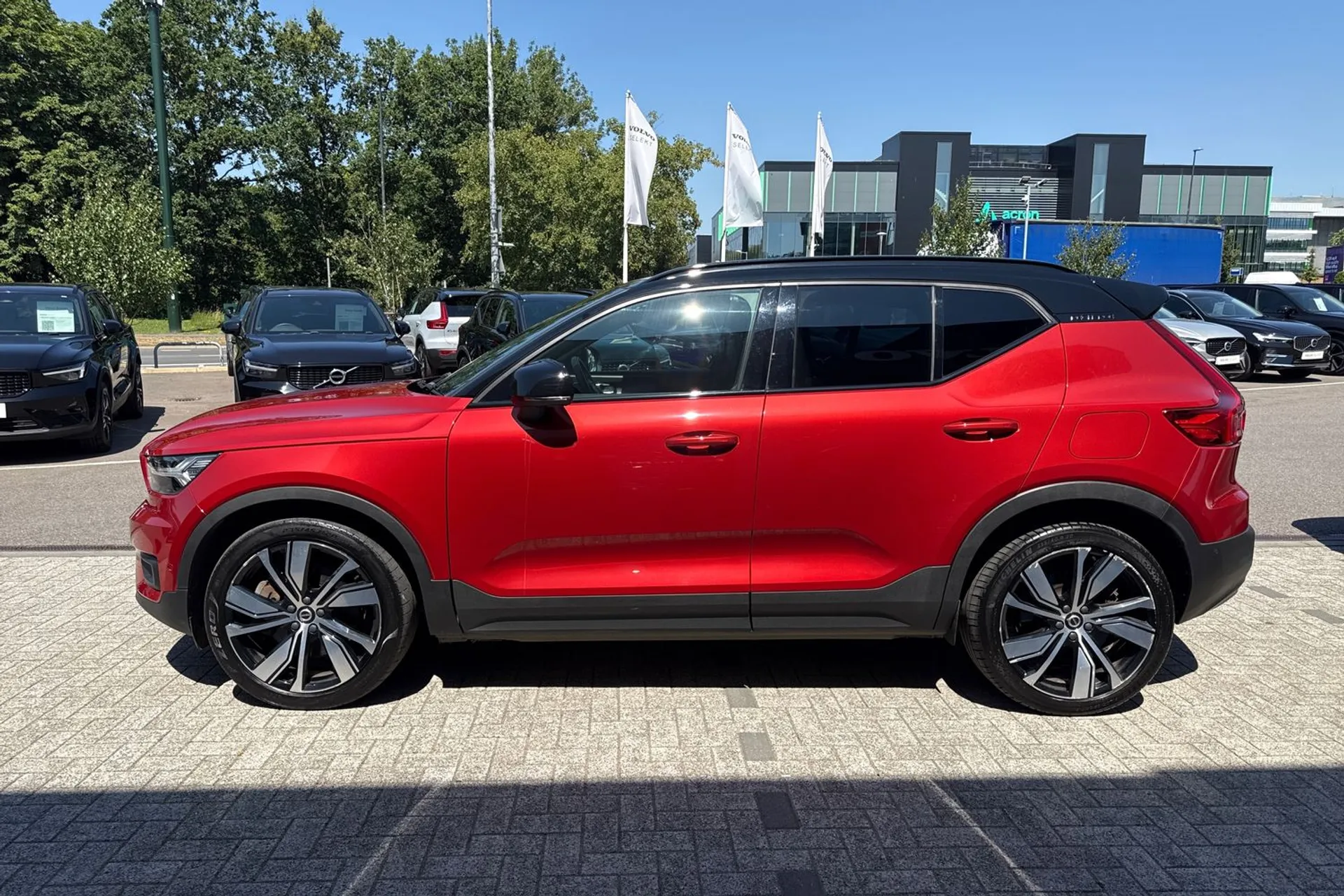 Volvo XC40 thumbnail image number 10