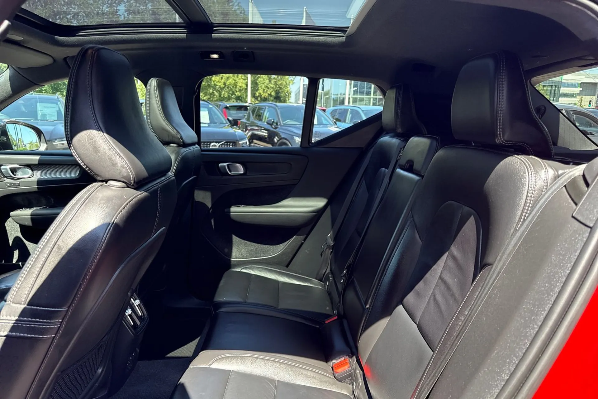 Volvo XC40 thumbnail image number 29