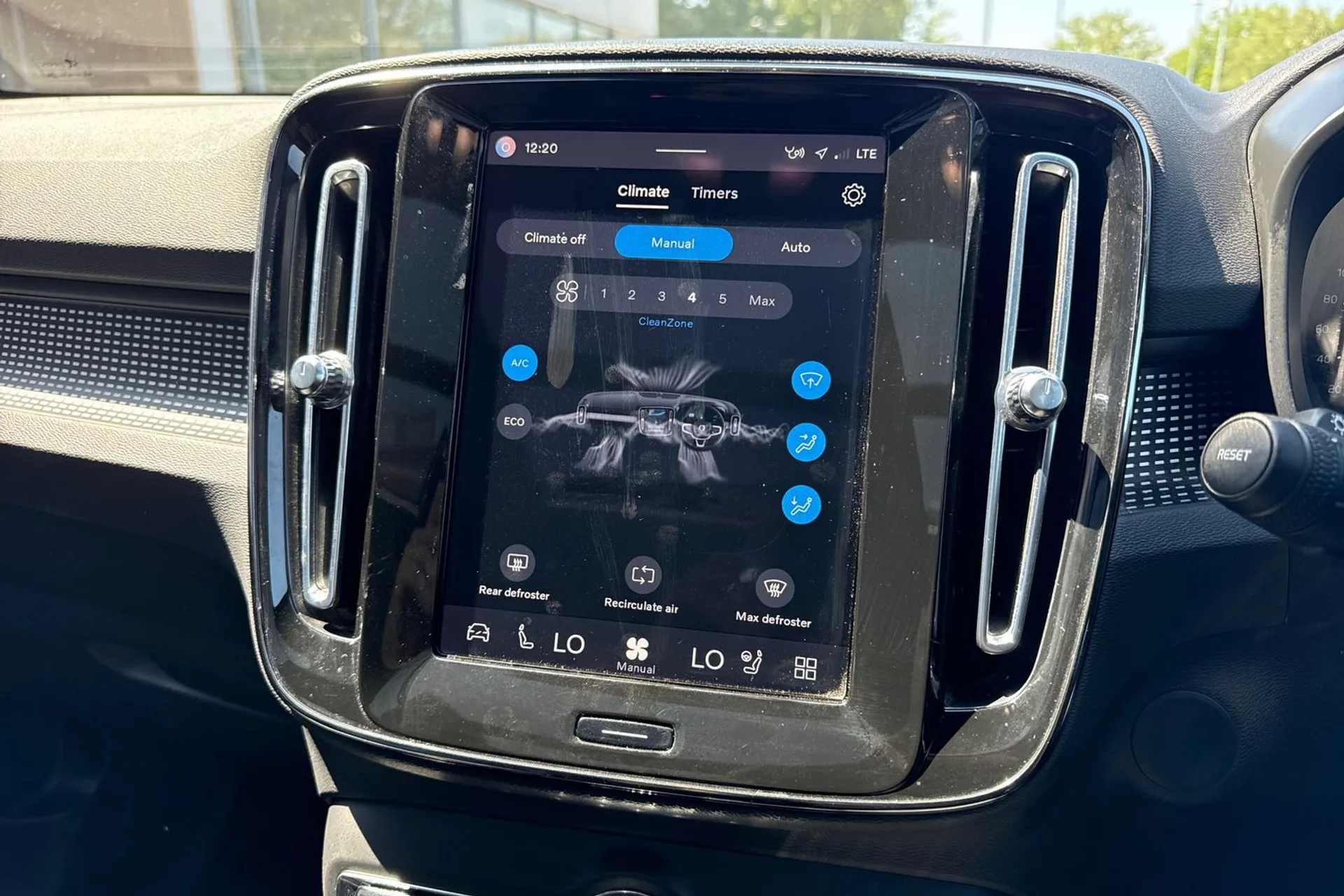 Volvo XC40 thumbnail image number 39