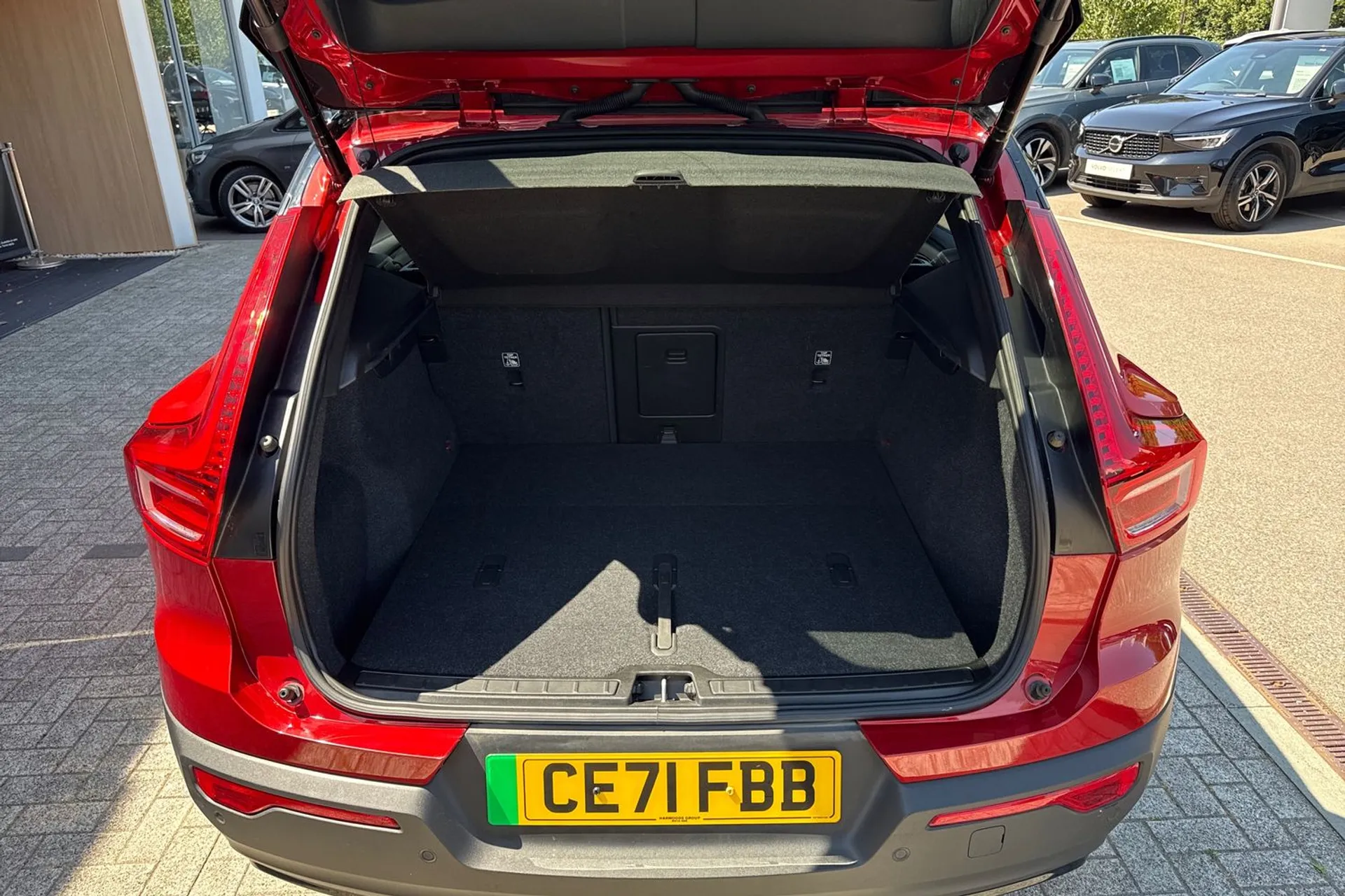 Volvo XC40 thumbnail image number 19