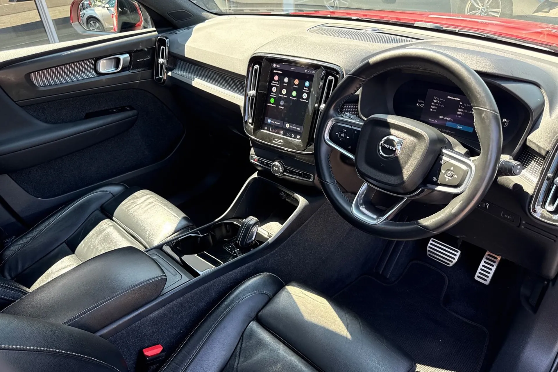 Volvo XC40 thumbnail image number 5