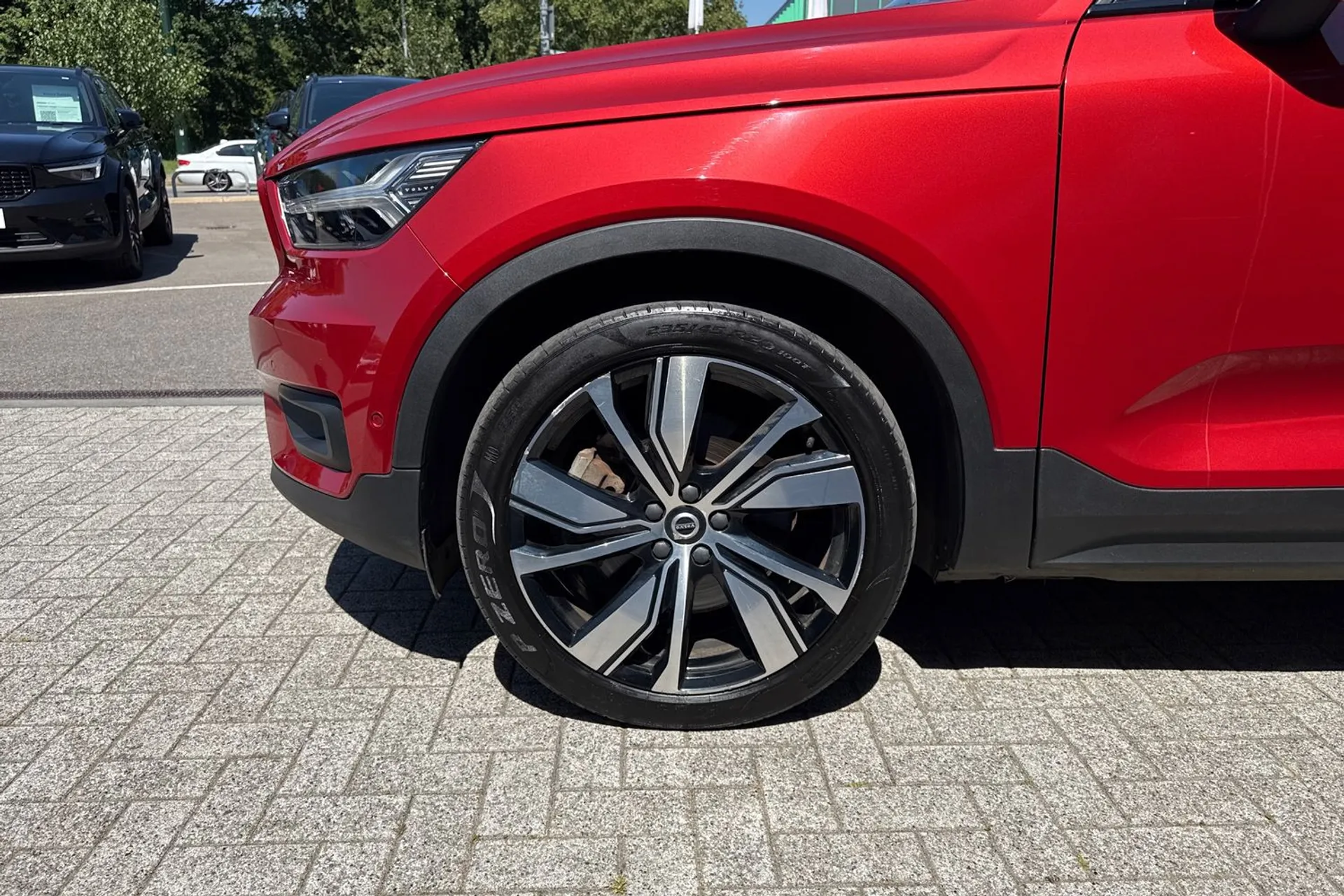 Volvo XC40 thumbnail image number 13