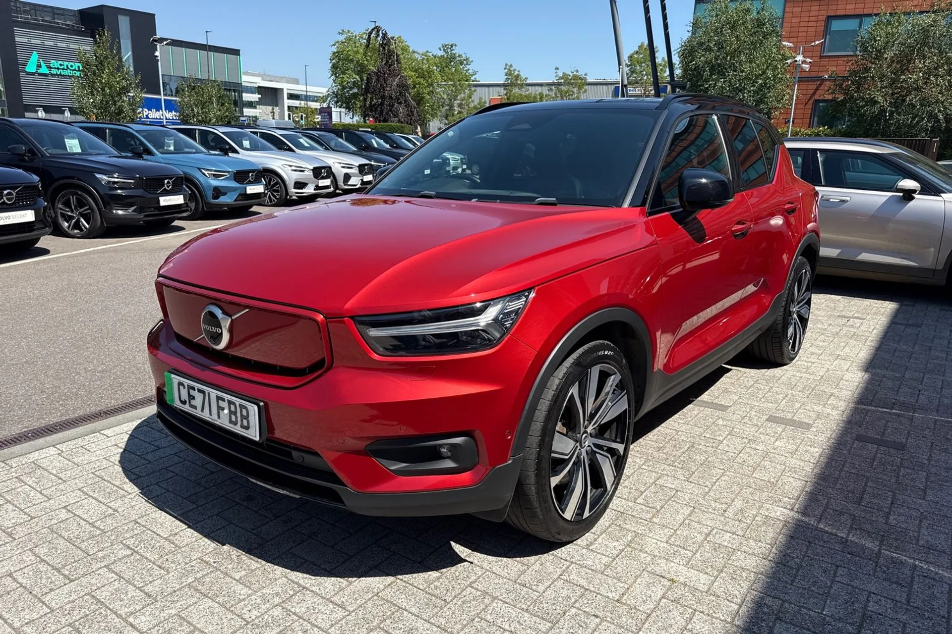 Volvo XC40 thumbnail image number 11