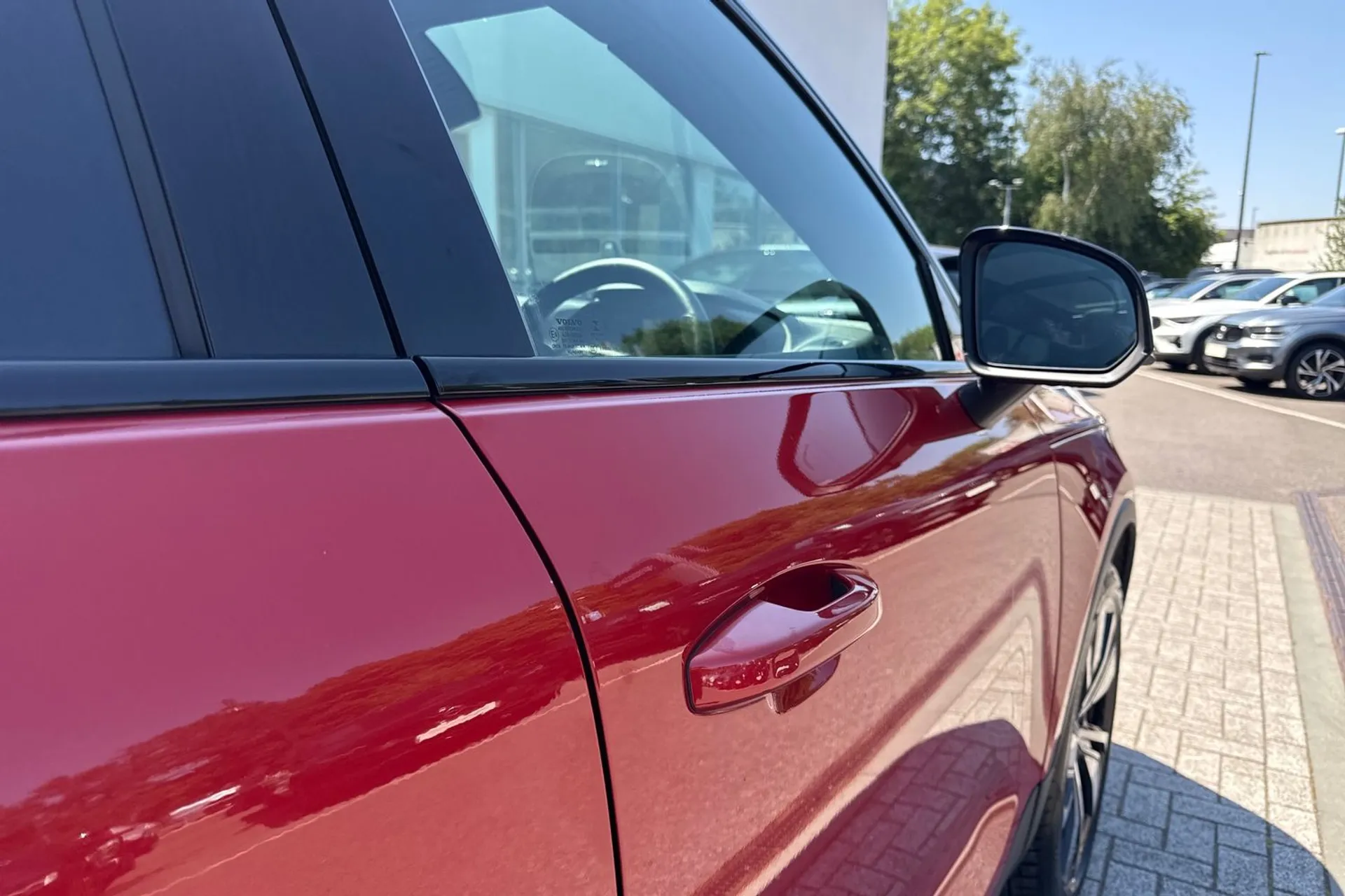 Volvo XC40 thumbnail image number 16