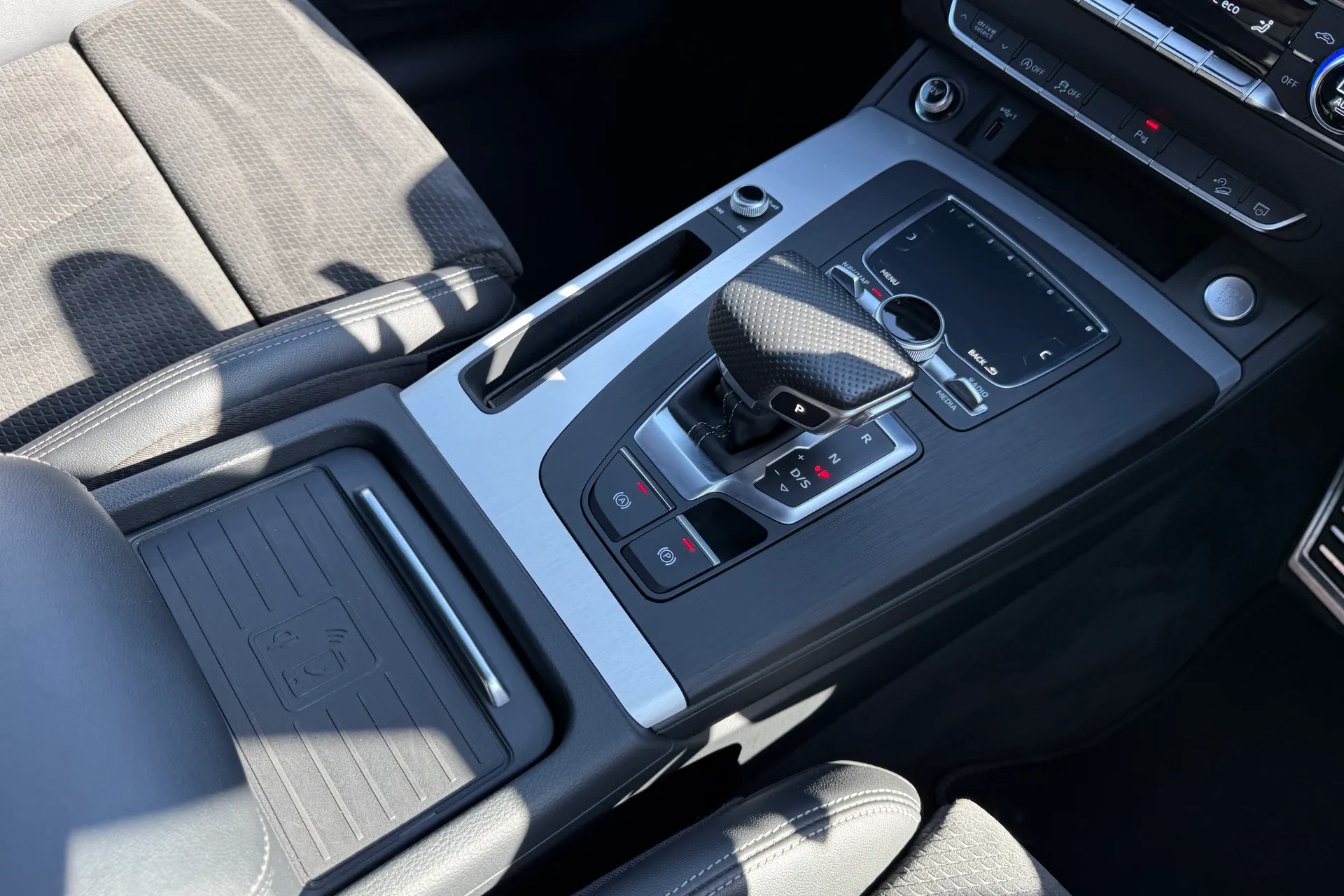 Audi Q5 thumbnail image number 39