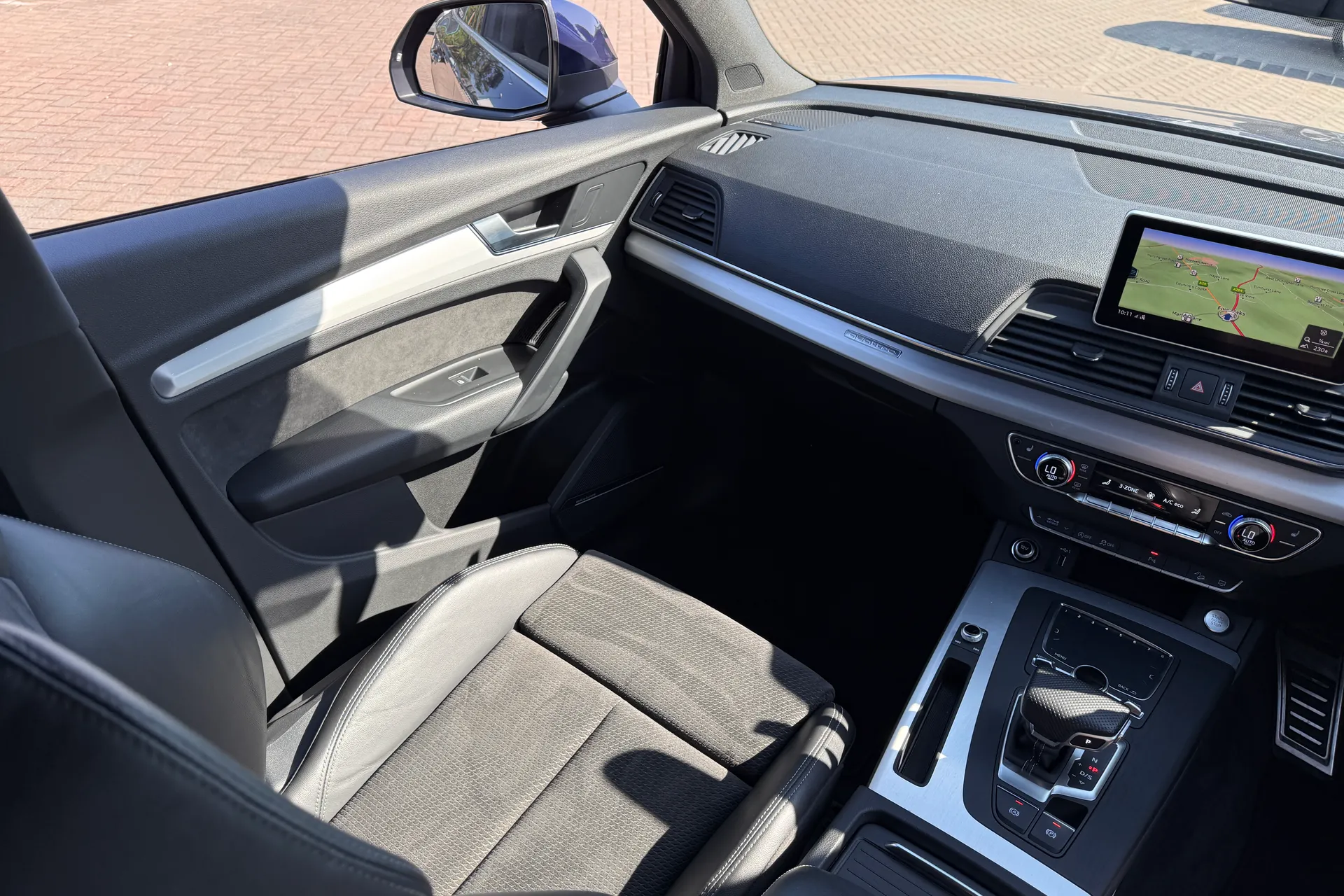 Audi Q5 thumbnail image number 38