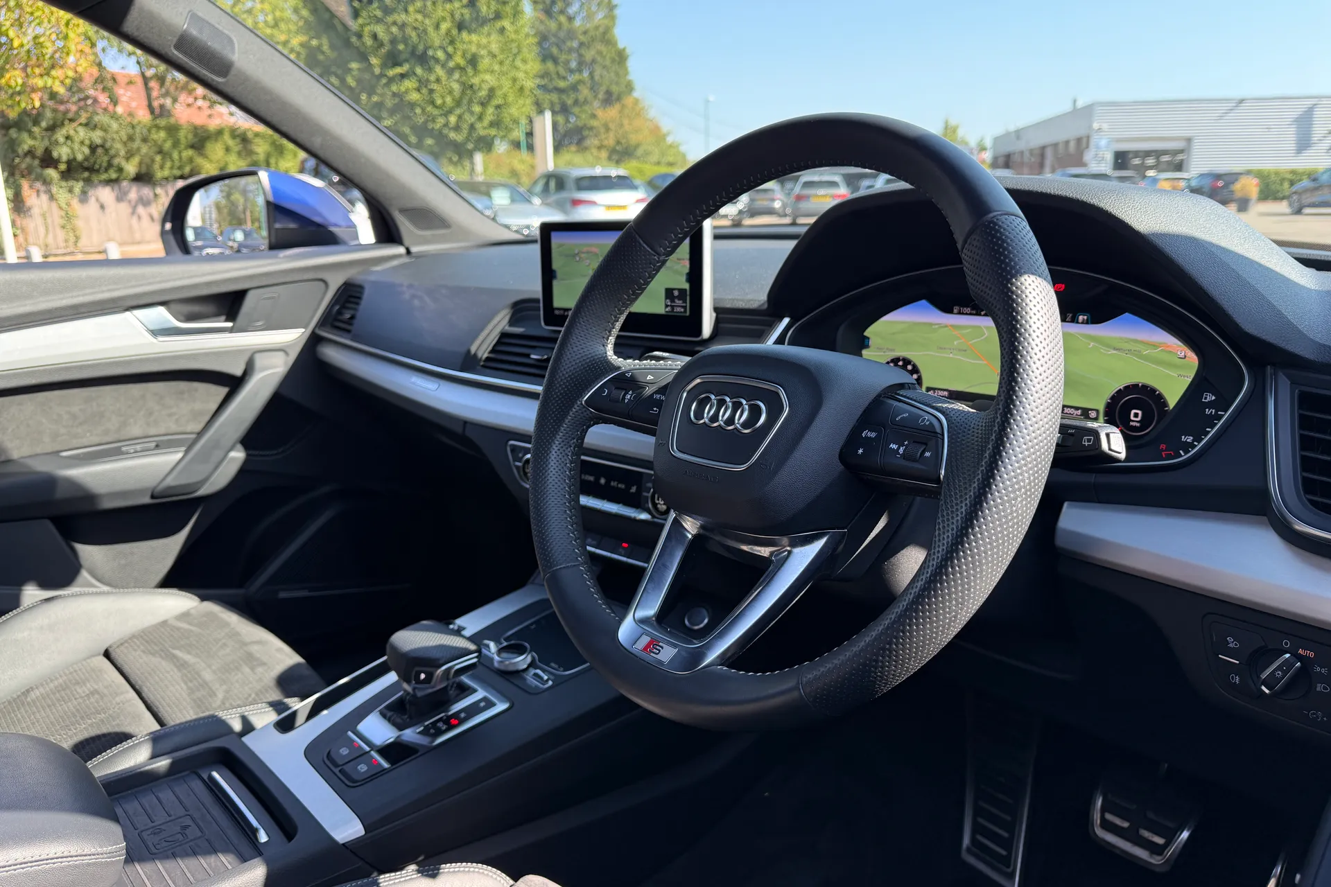 Audi Q5 thumbnail image number 27
