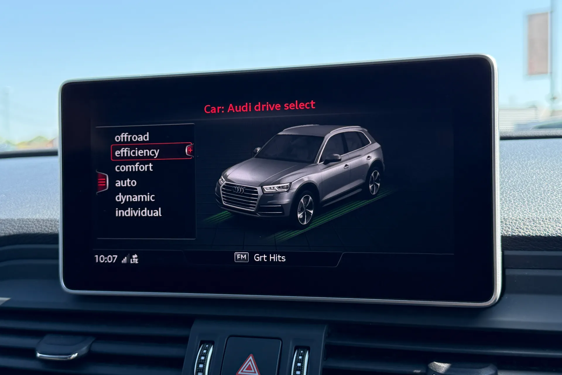 Audi Q5 thumbnail image number 8
