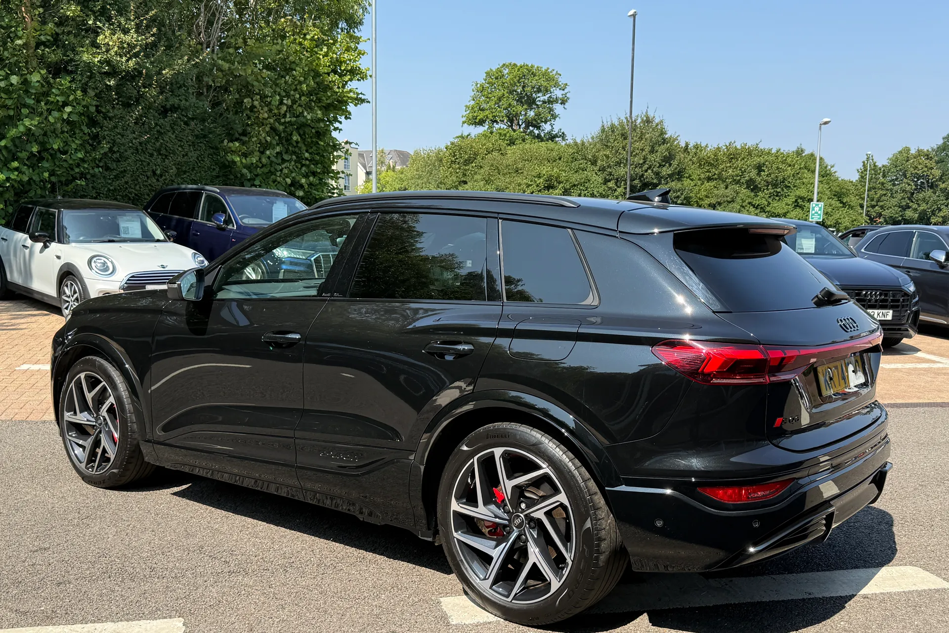 Audi Q6 thumbnail image number 46