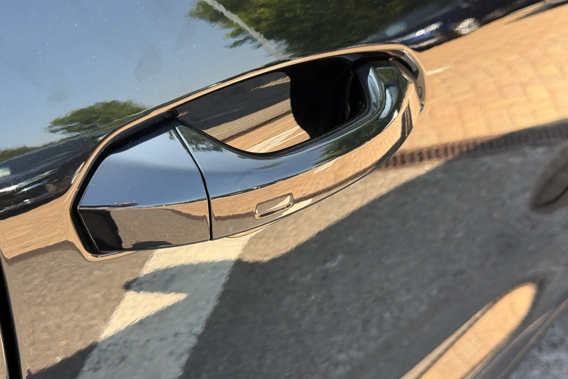 Audi Q6 thumbnail image number 15