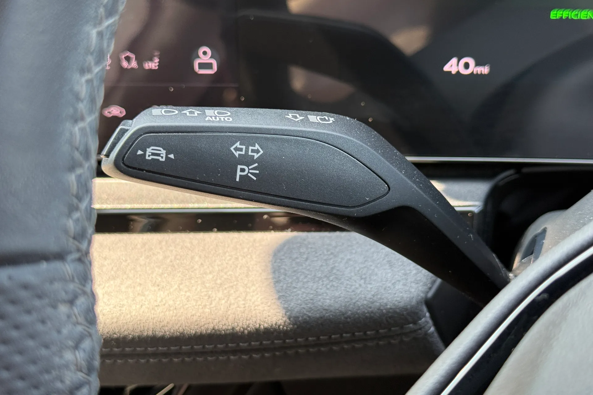 Audi Q6 thumbnail image number 22