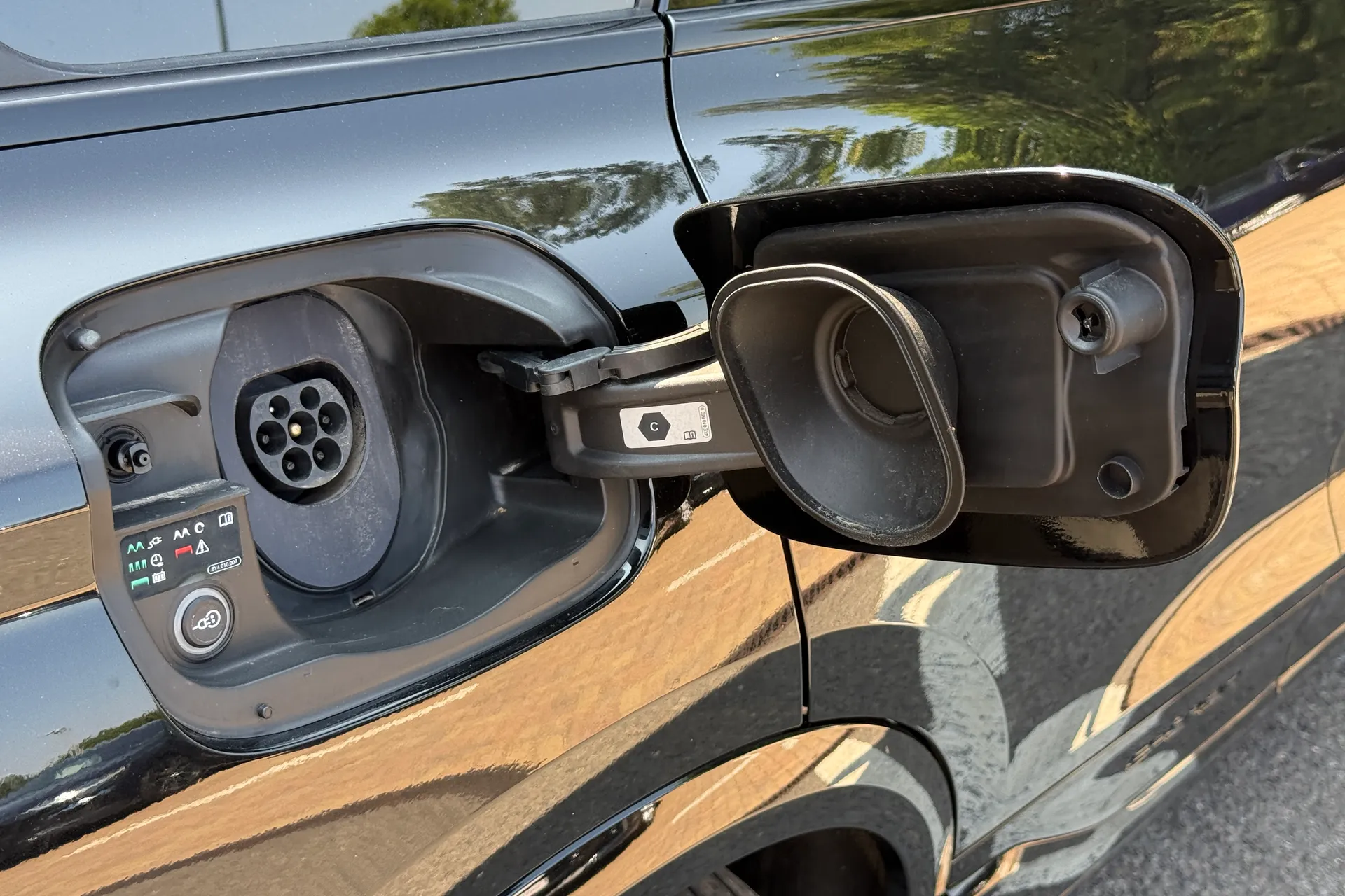 Audi Q6 thumbnail image number 32