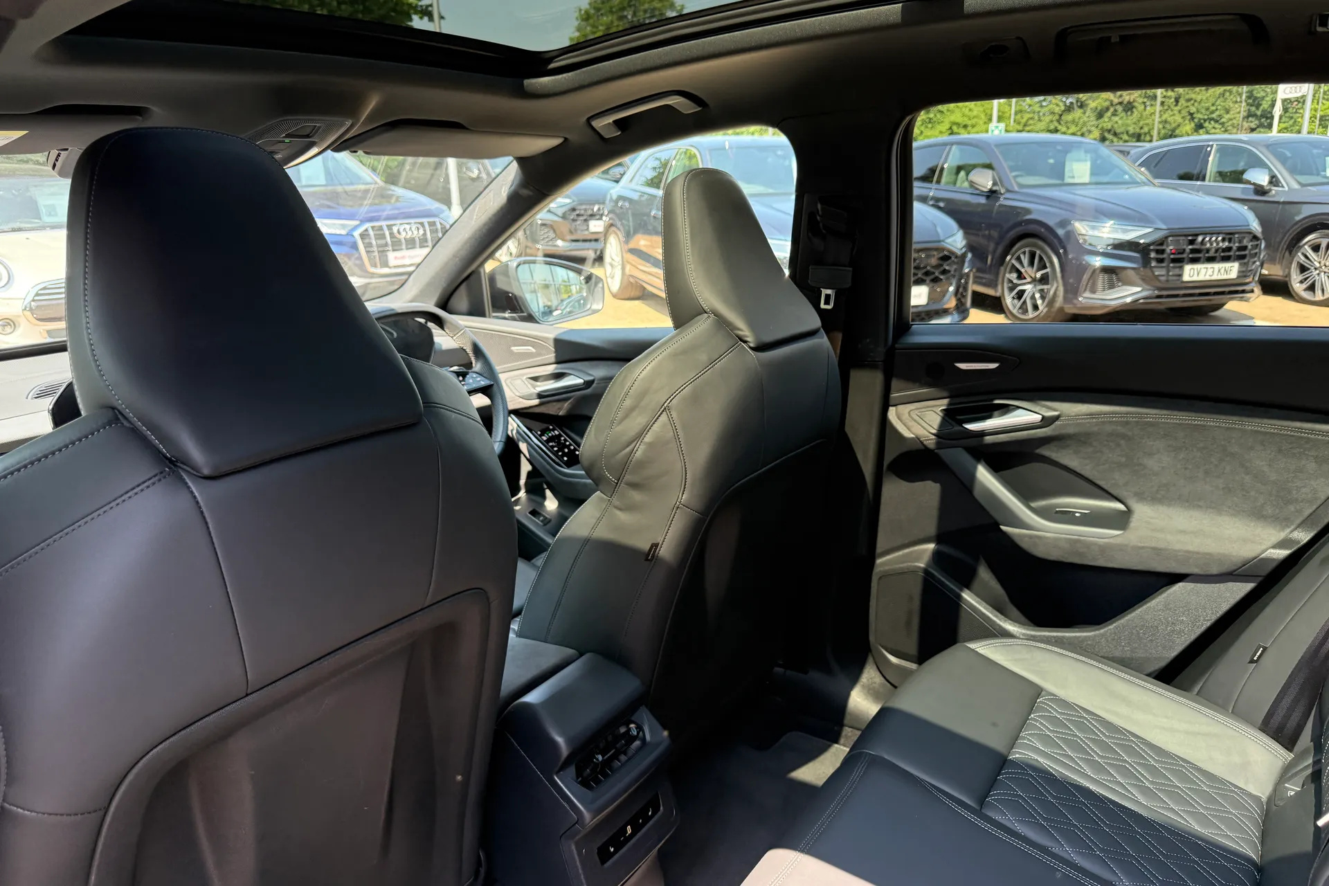 Audi Q6 thumbnail image number 48