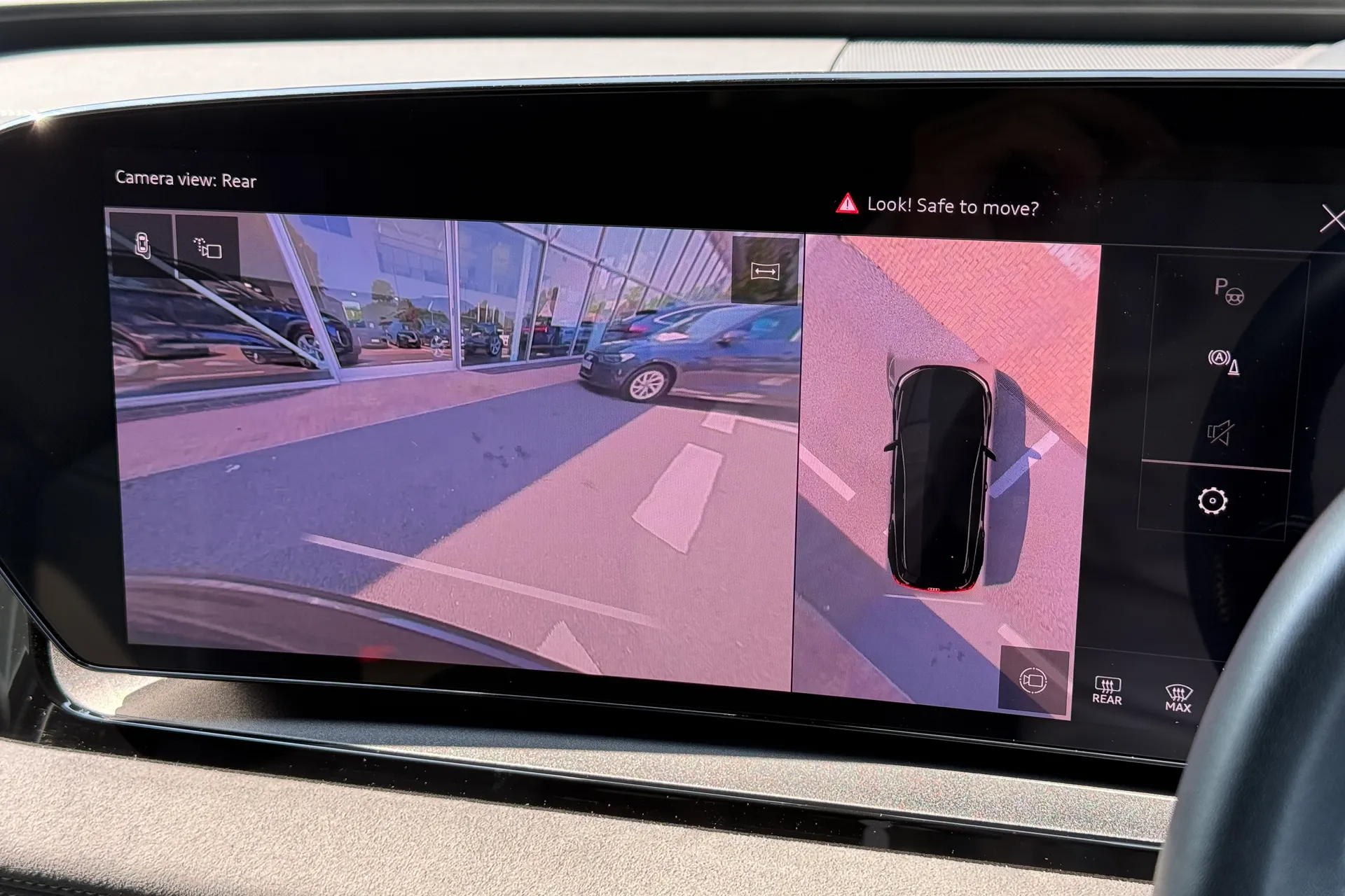 Audi Q6 thumbnail image number 6