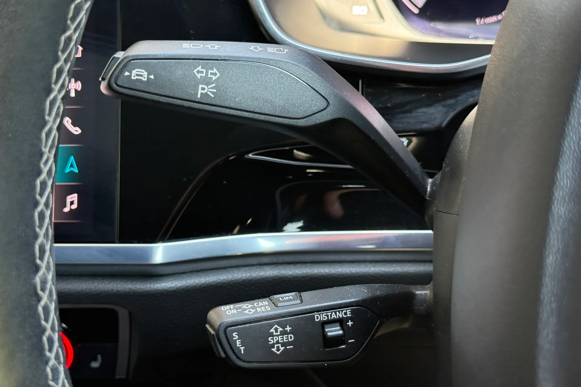 Audi Q3 thumbnail image number 13