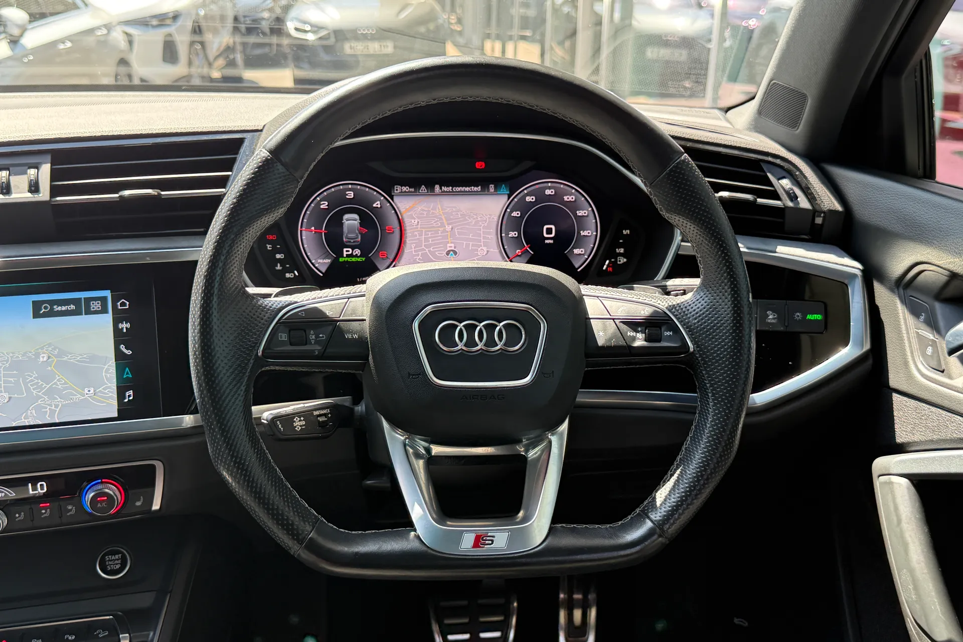 Audi Q3 thumbnail image number 37