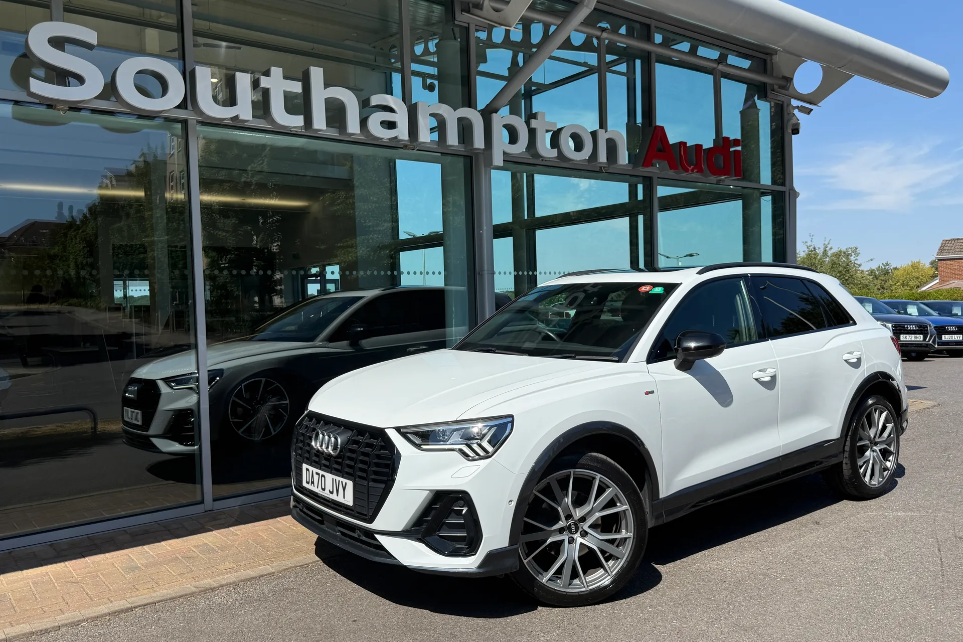 Audi Q3 thumbnail image number 55