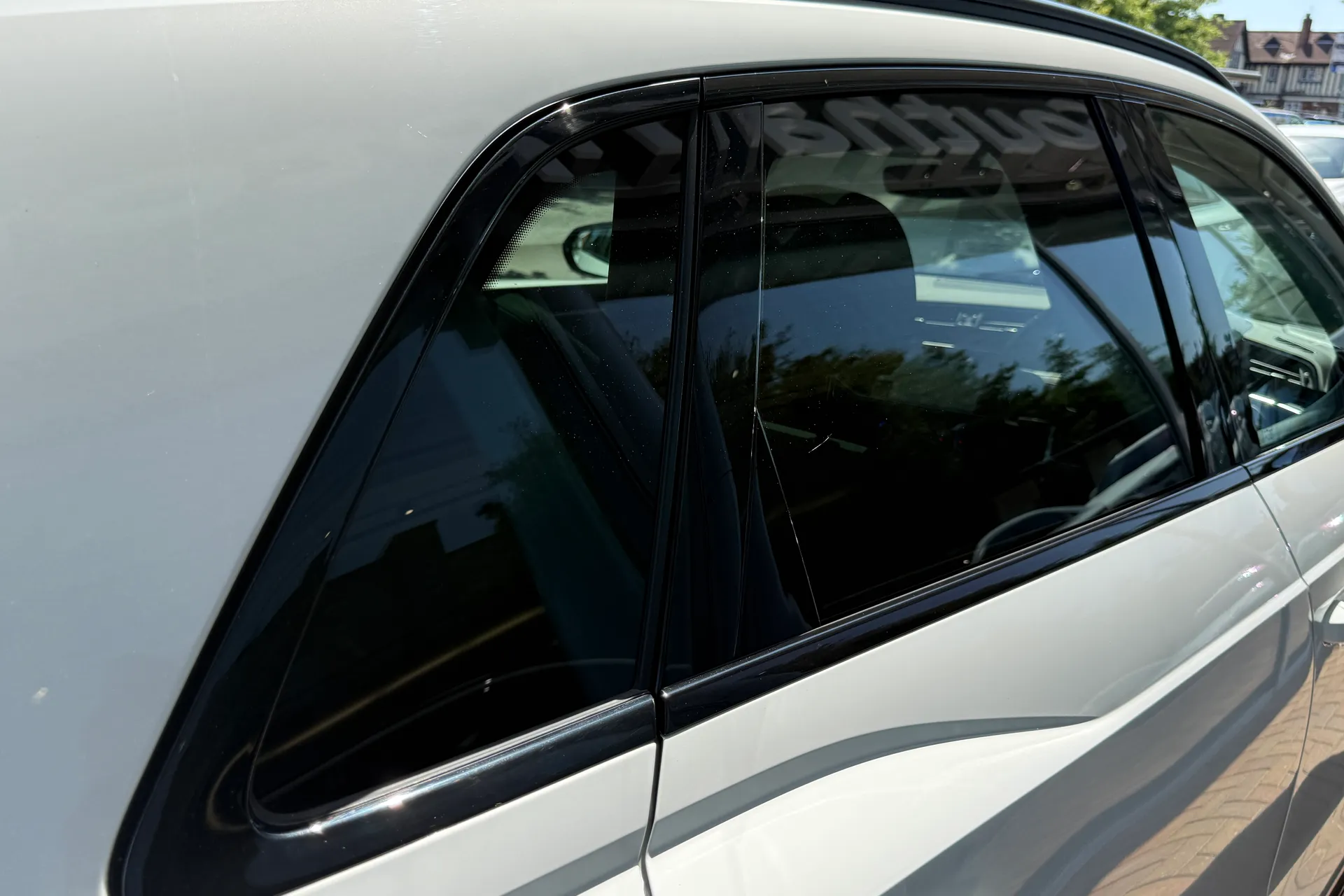 Audi Q3 thumbnail image number 31