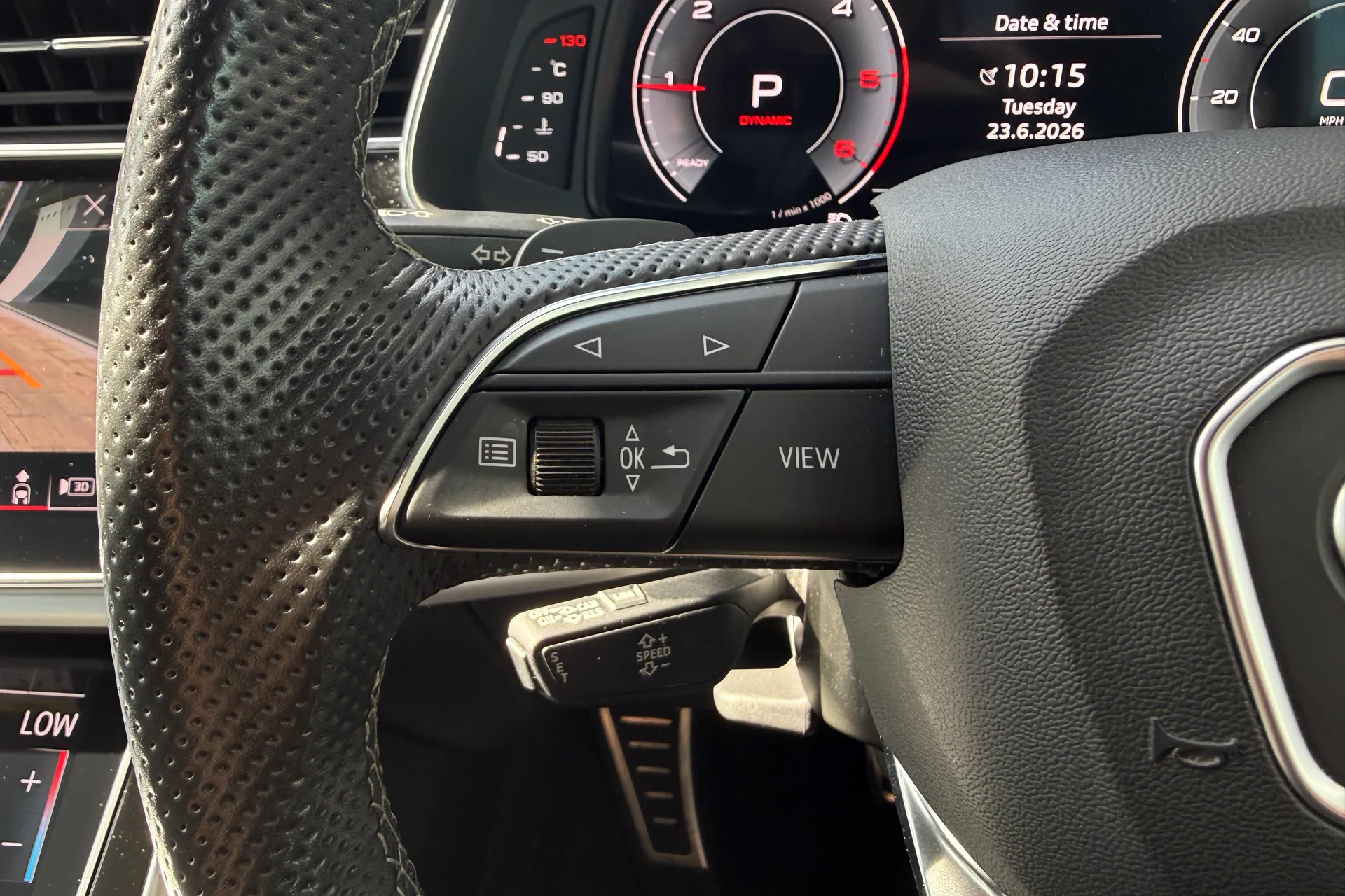 Audi Q8 thumbnail image number 10
