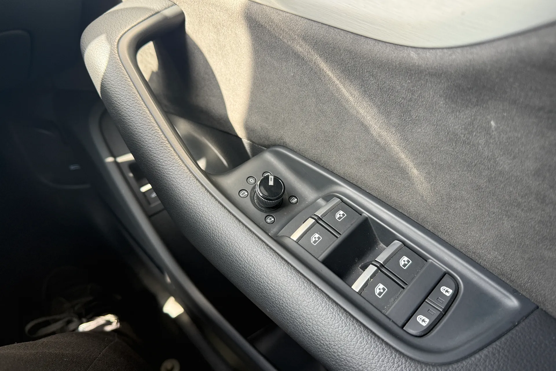 Audi Q8 thumbnail image number 18