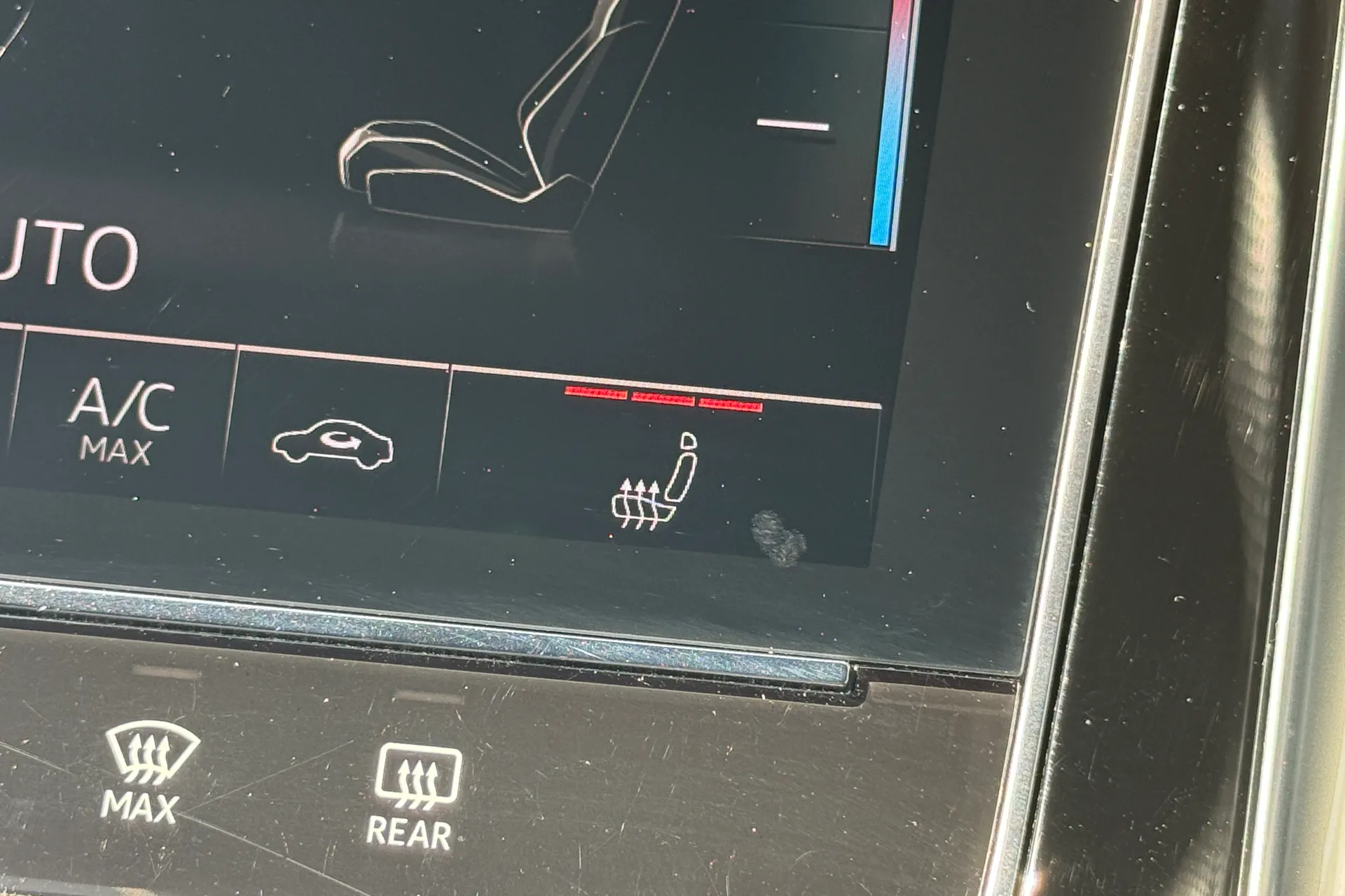 Audi Q8 thumbnail image number 7