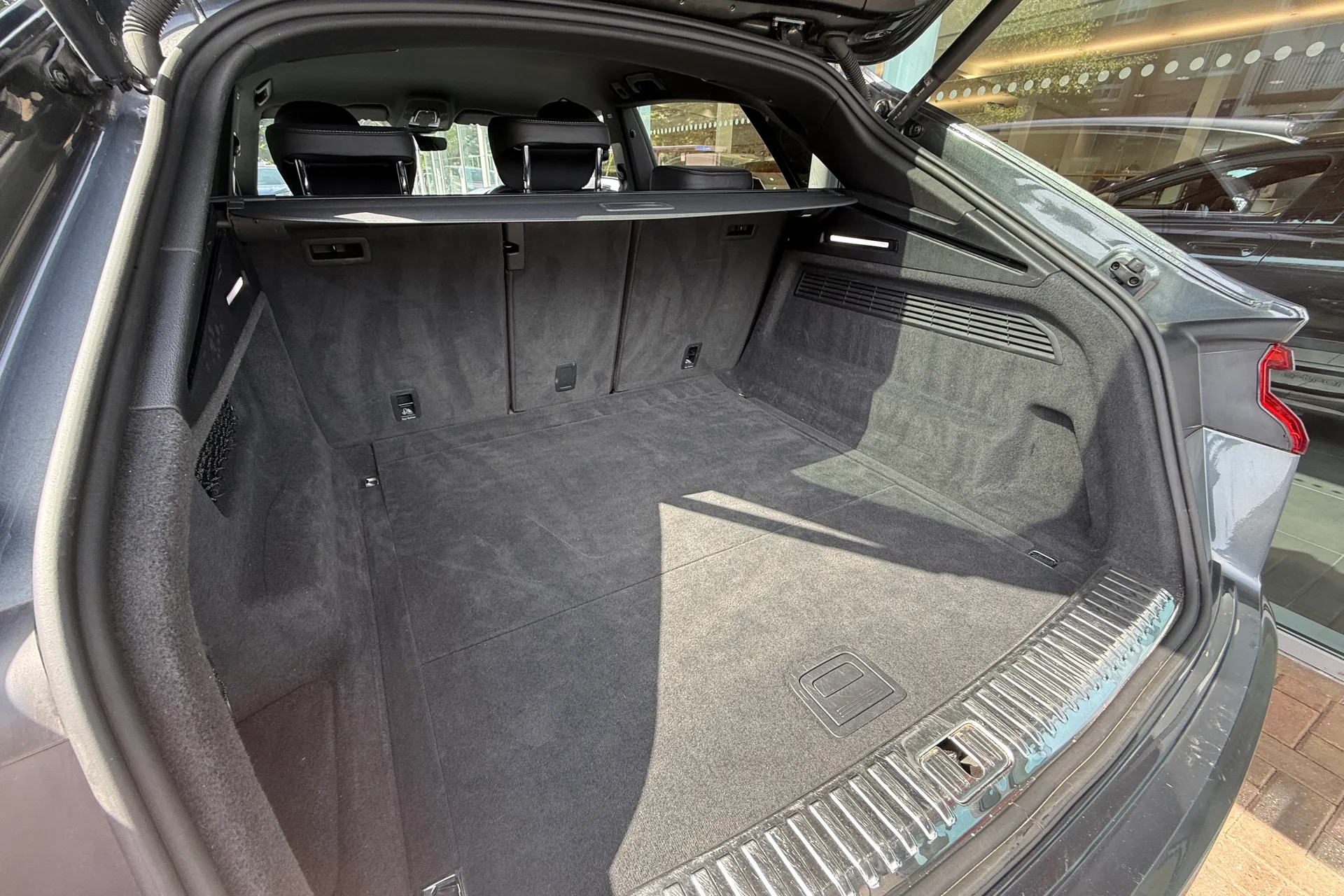 Audi Q8 thumbnail image number 50