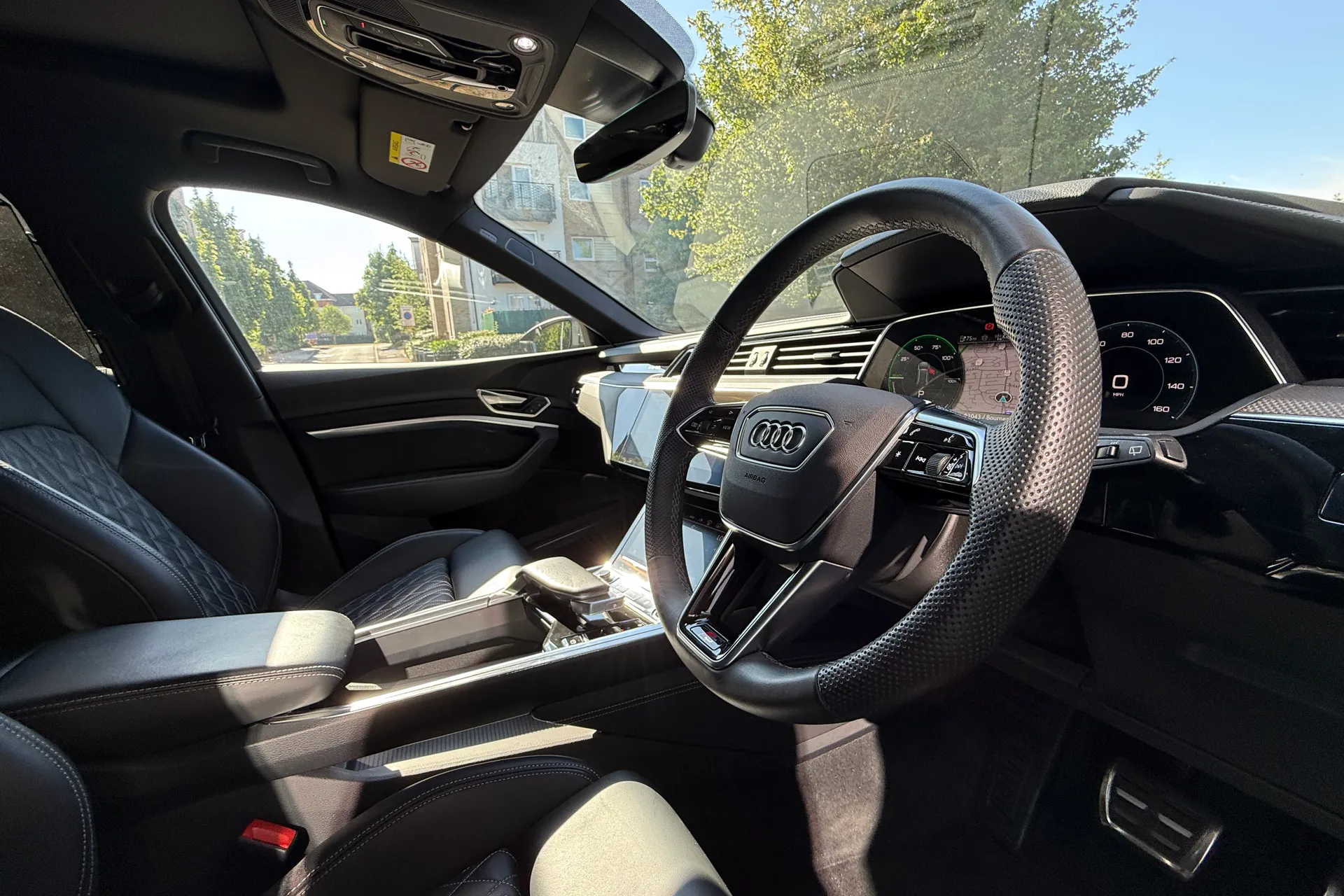 Audi Q8 thumbnail image number 6