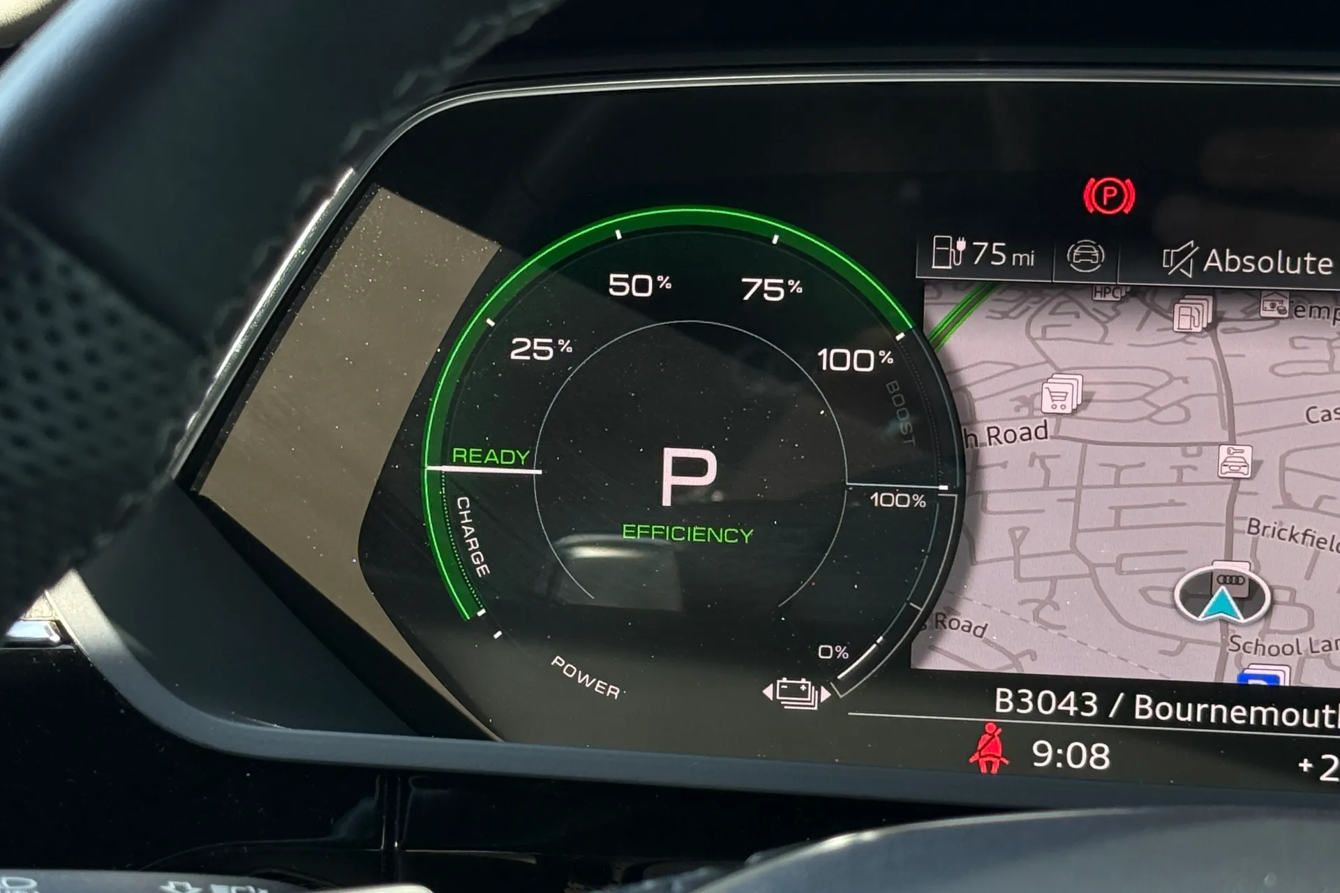 Audi Q8 thumbnail image number 9