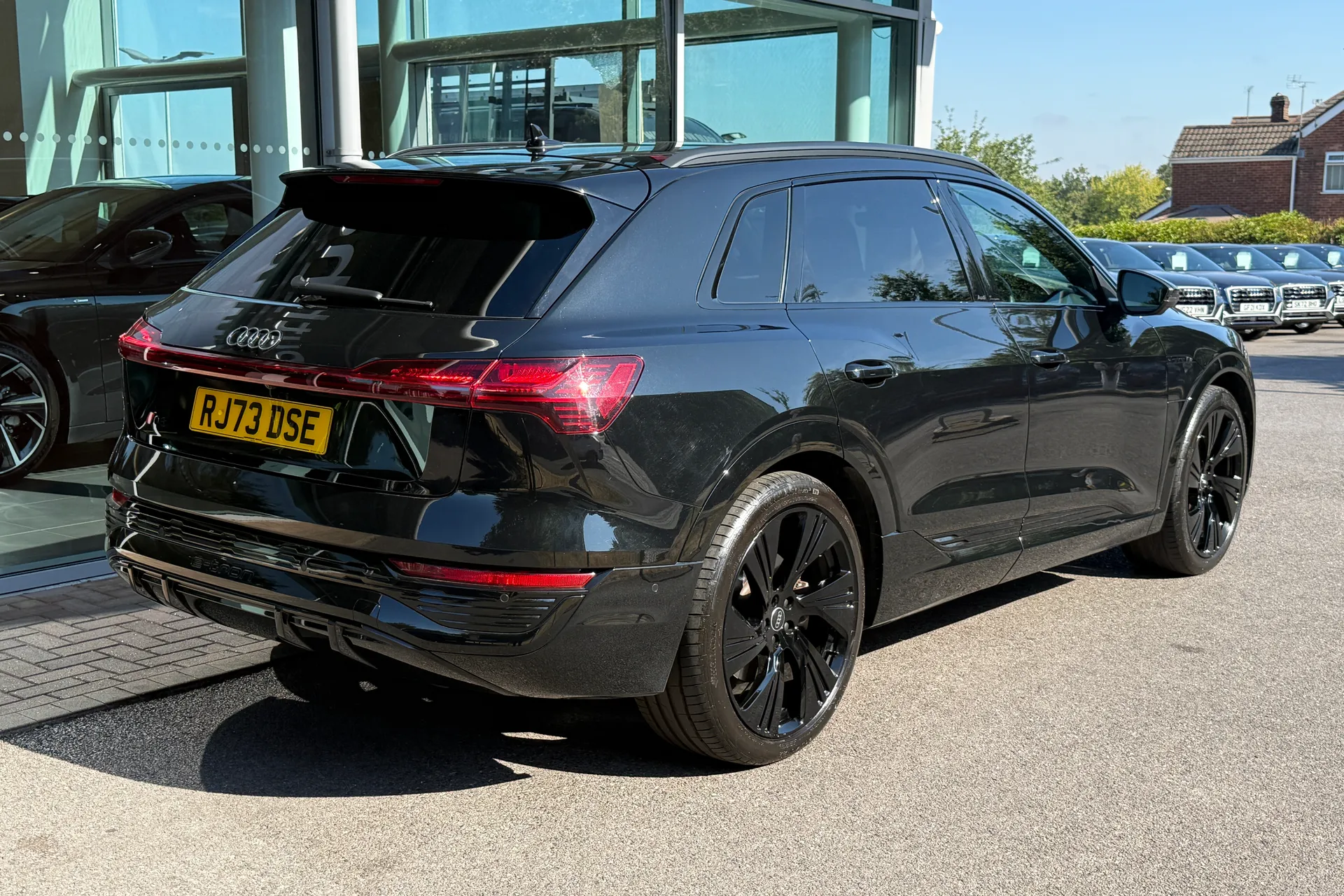 Audi Q8 thumbnail image number 61