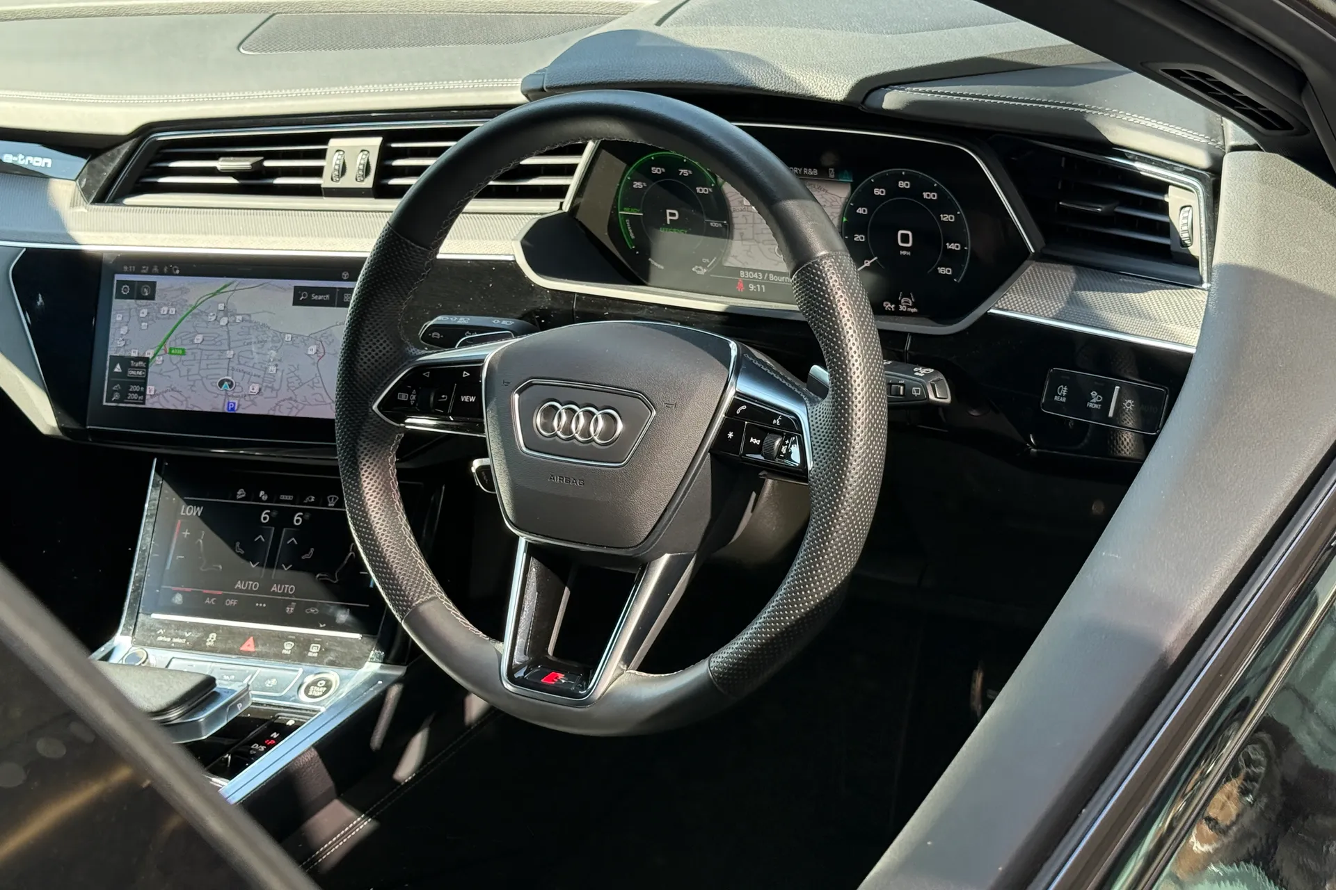 Audi Q8 thumbnail image number 34