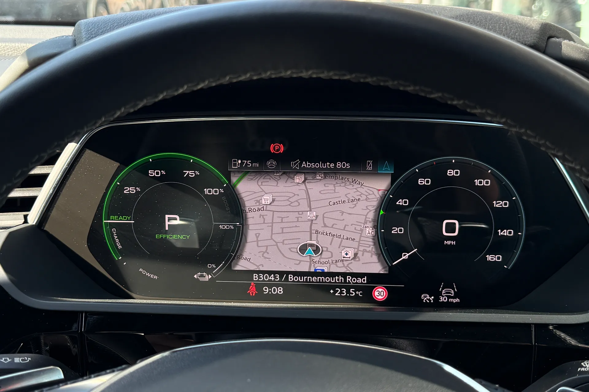 Audi Q8 thumbnail image number 7