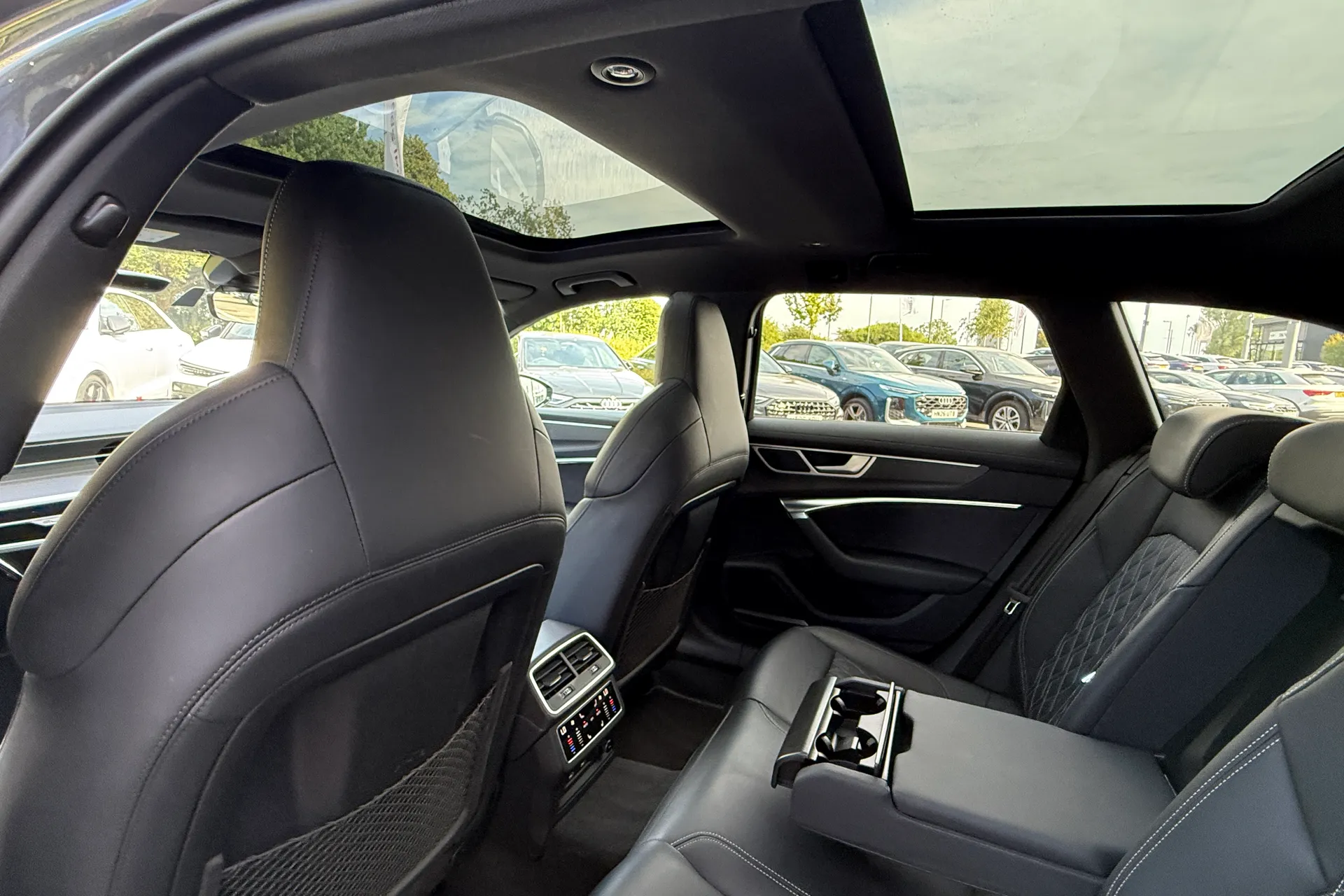 Audi A6 thumbnail image number 52
