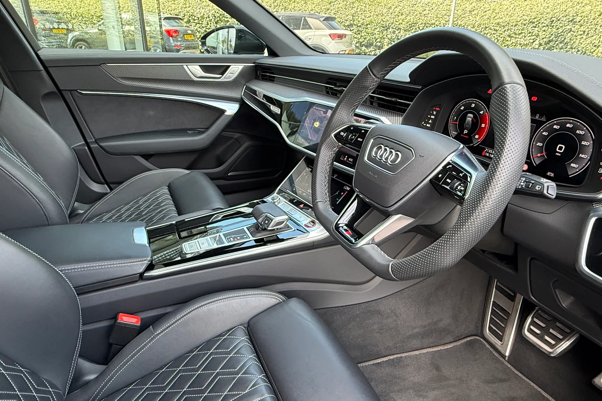 Audi A6 thumbnail image number 21