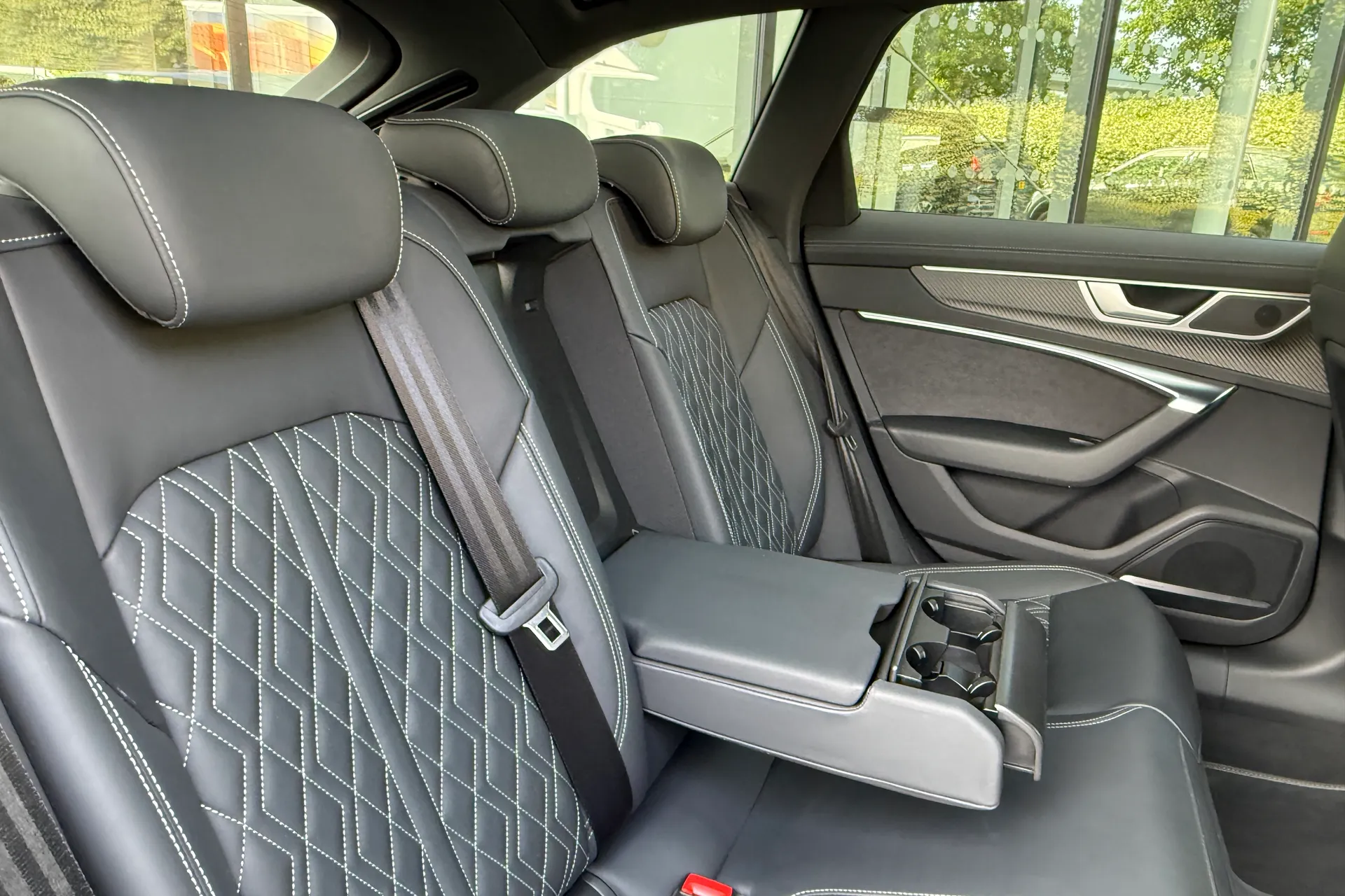 Audi A6 thumbnail image number 41