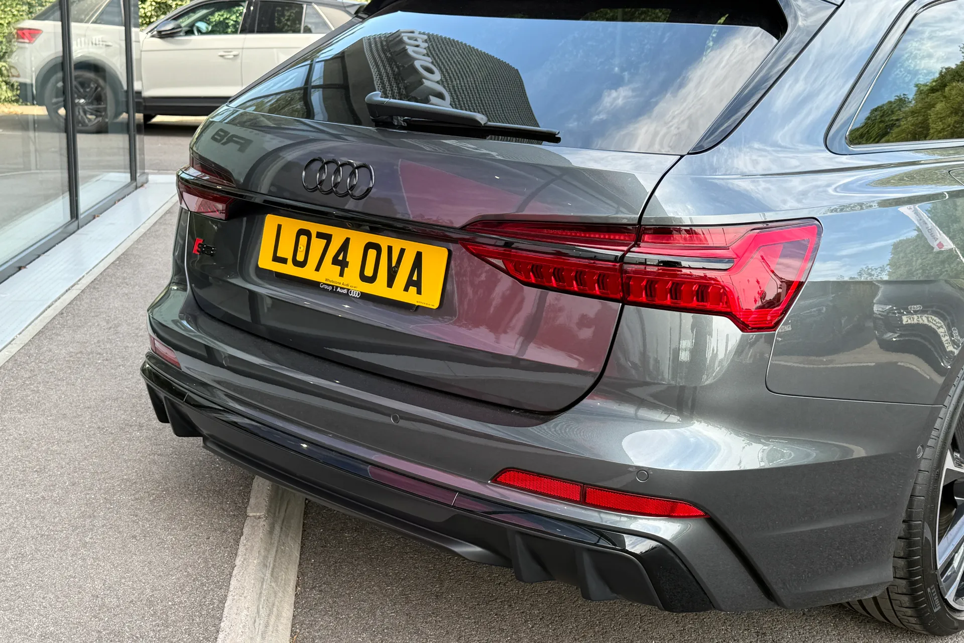 Audi A6 thumbnail image number 14