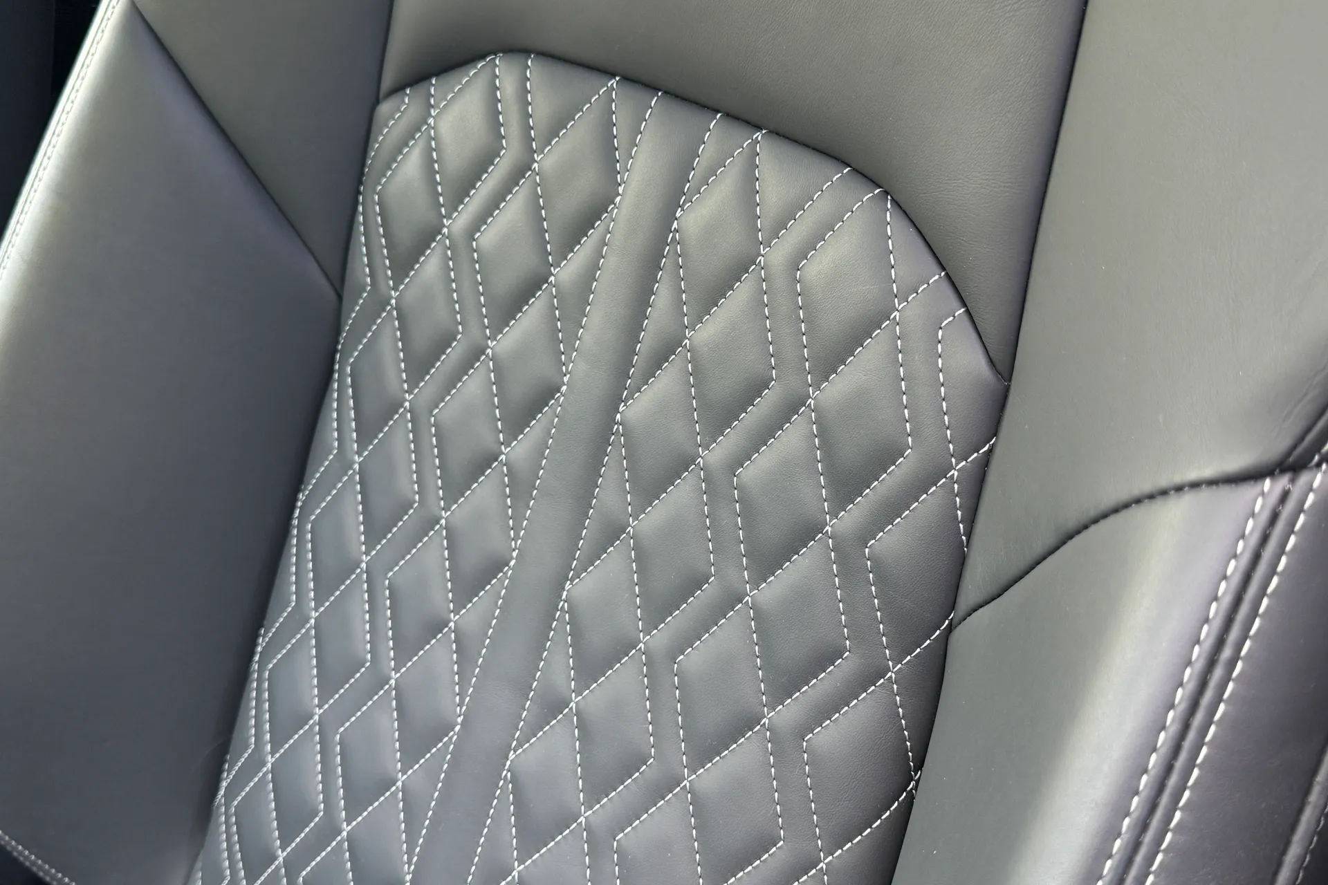 Audi A6 thumbnail image number 54