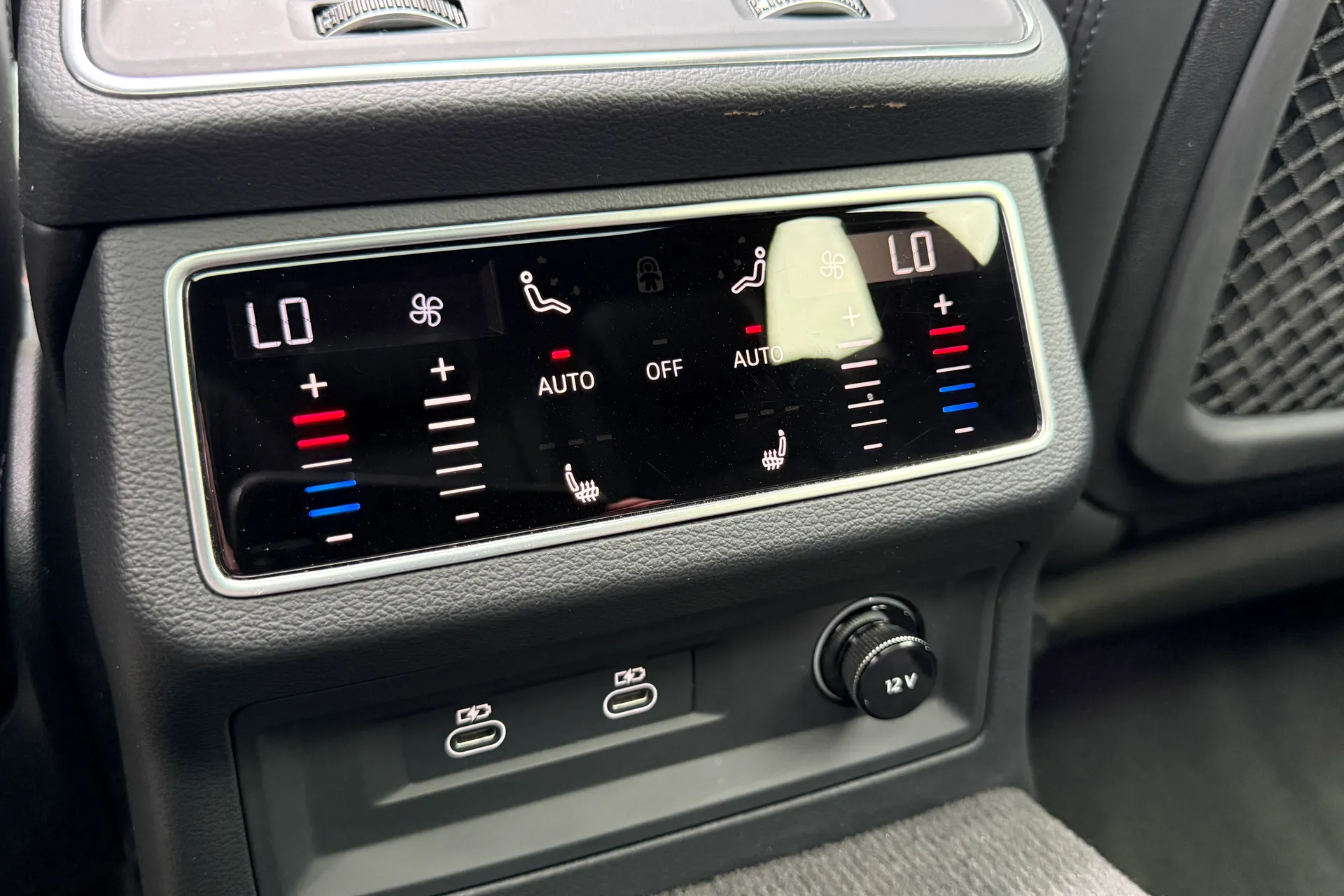 Audi A6 thumbnail image number 46