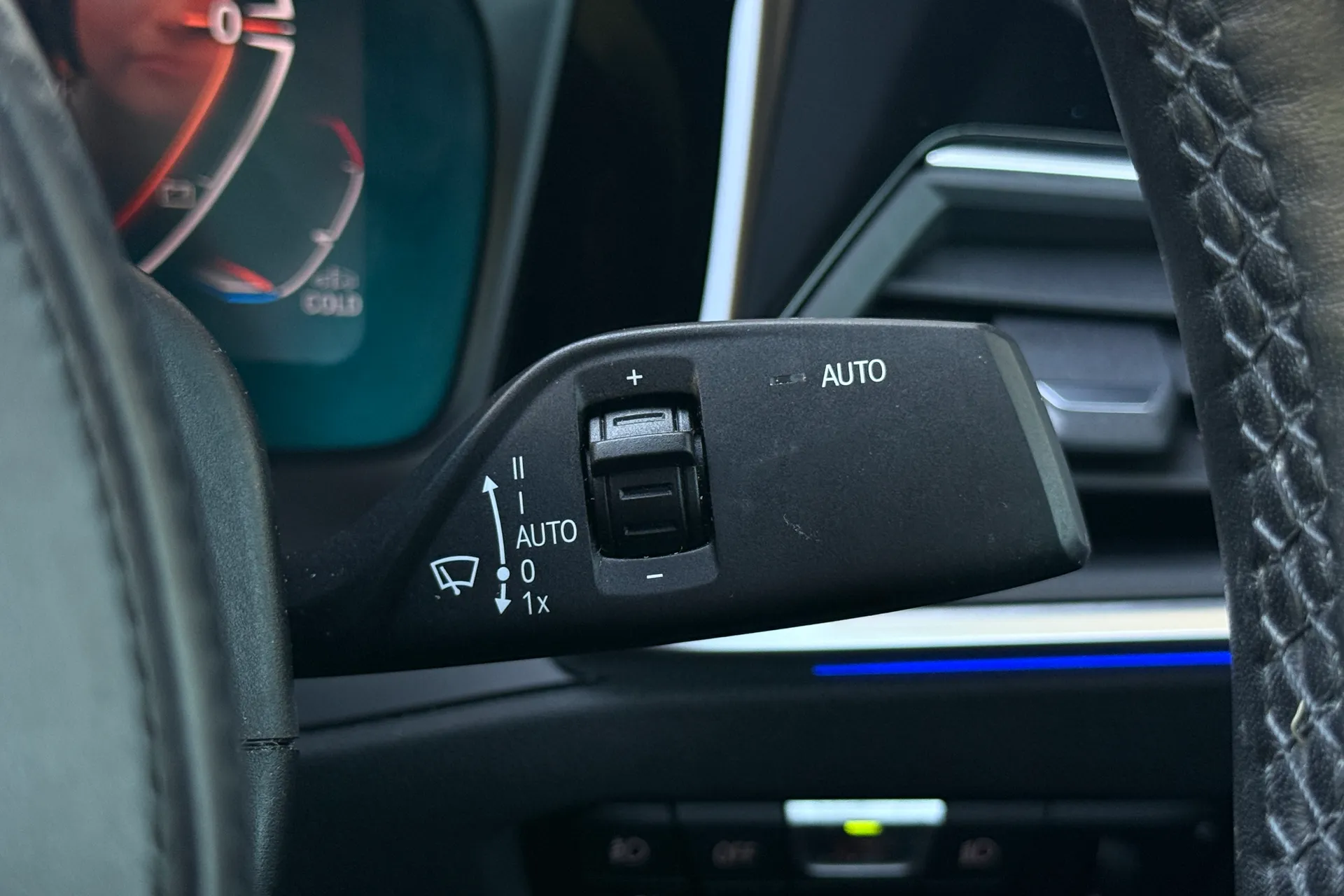 BMW 4 SERIES thumbnail image number 9
