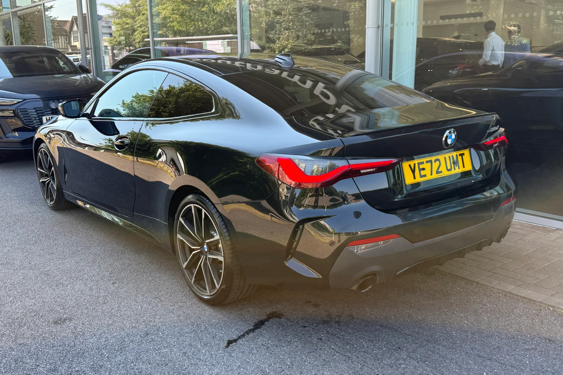 BMW 4 SERIES thumbnail image number 38